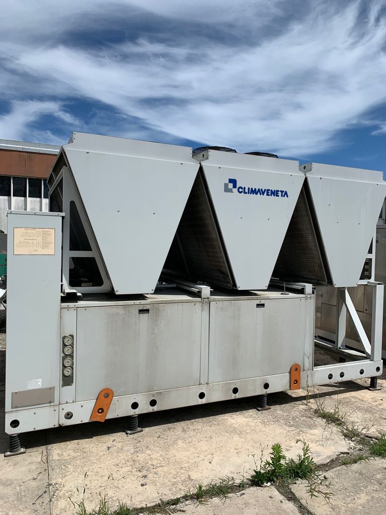 Refrigeratore chiller industriale Climaveneta in vendita - foto 1