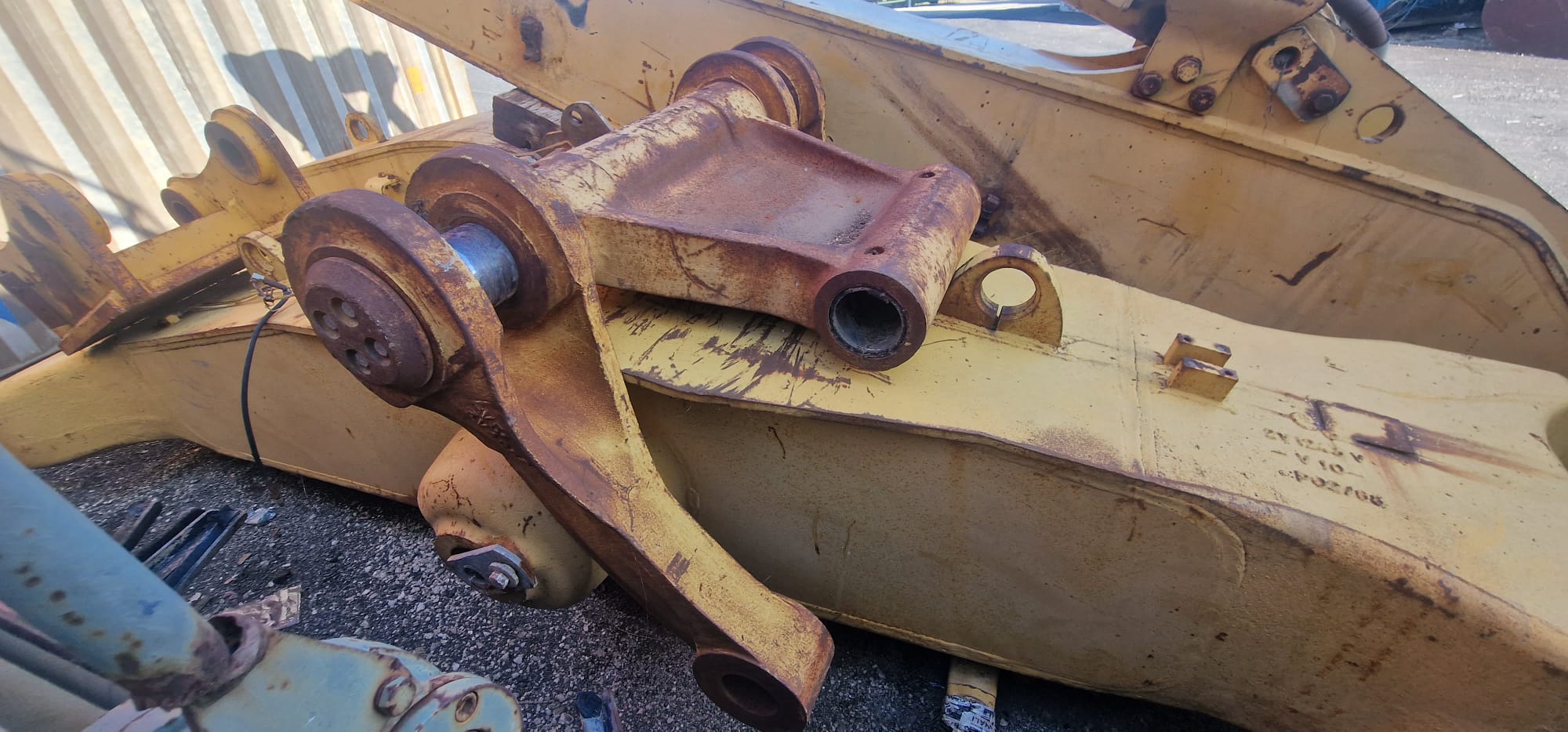 ESCAVATORE CINGOLATO CATERPILLAR mod: 235B in vendita - foto 9