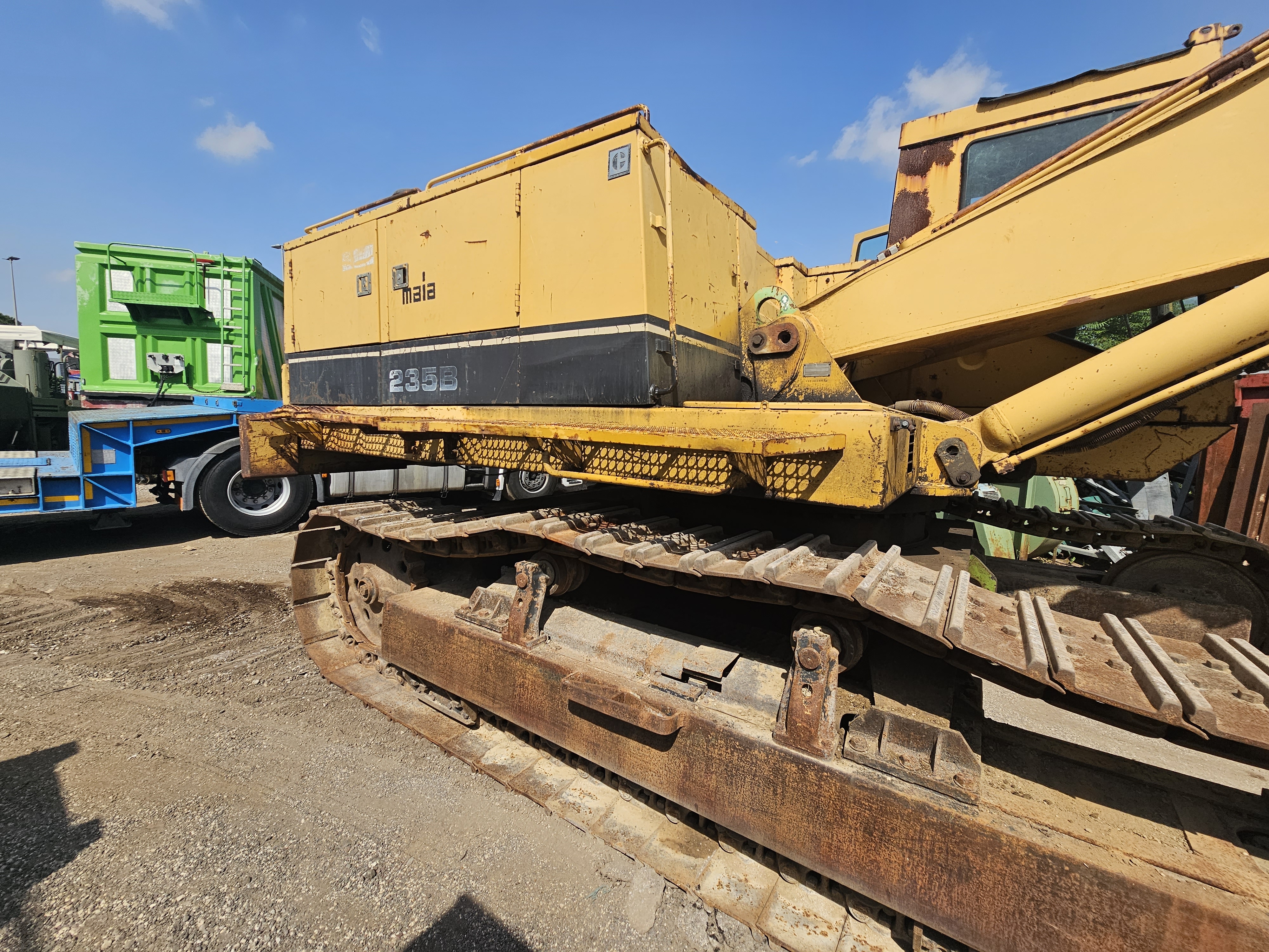 ESCAVATORE CINGOLATO CATERPILLAR mod: 235B in vendita - foto 14