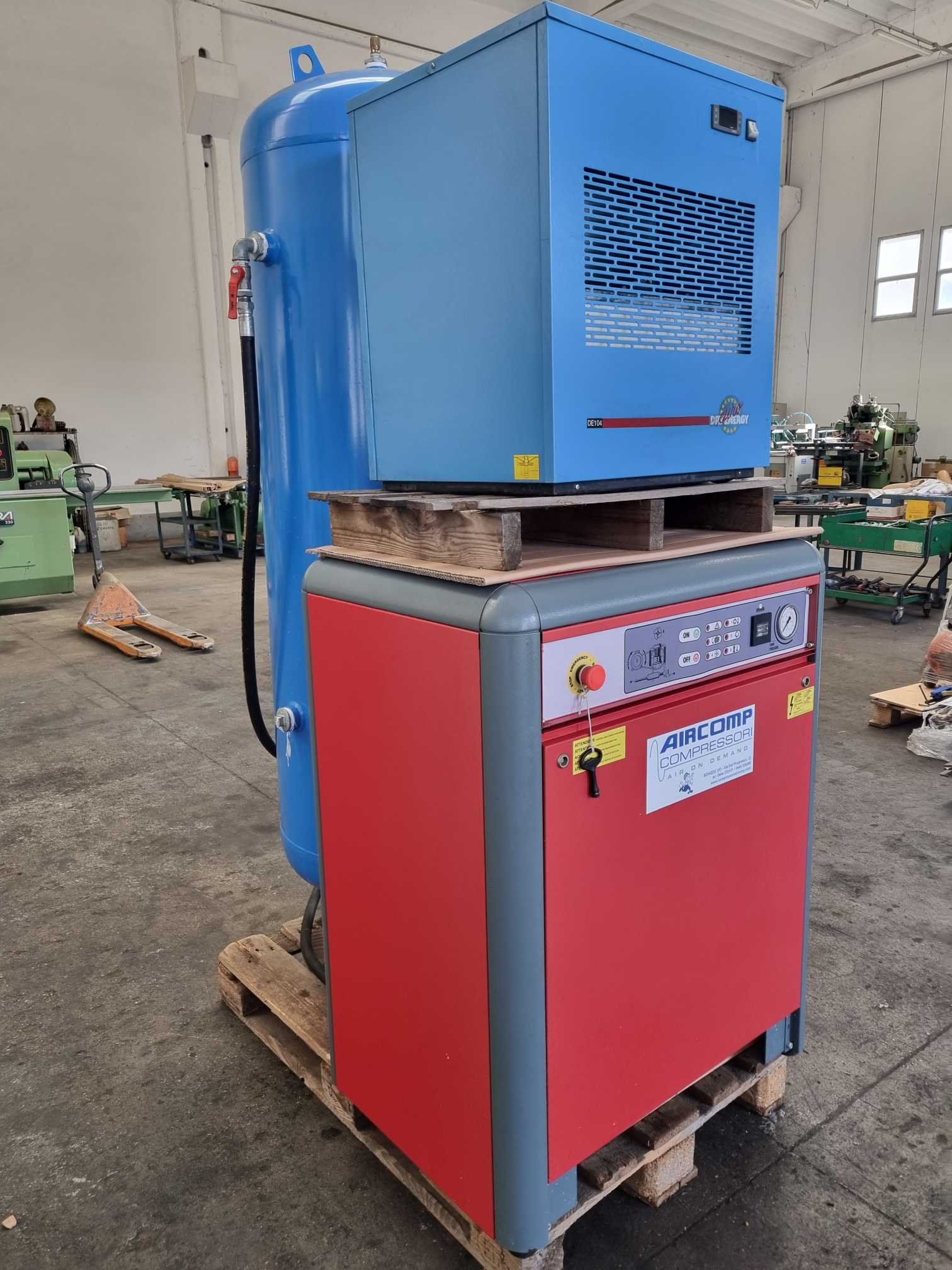Compressore + essicc. + serbatoio - SHAMAL + DGM + SICC in vendita - foto 1