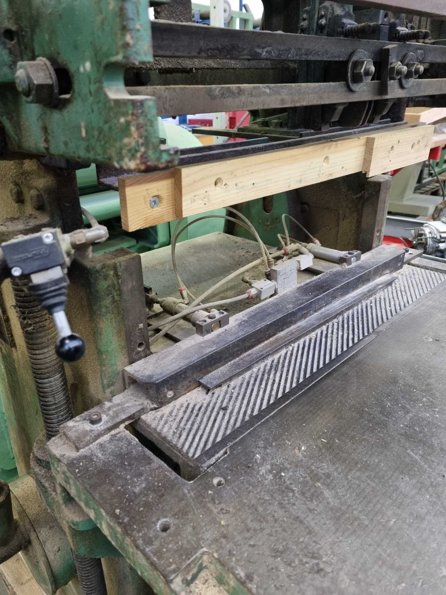 Chiodatrice per cassette in legno - BOHM & KRUSE 8/600 in vendita - foto 10