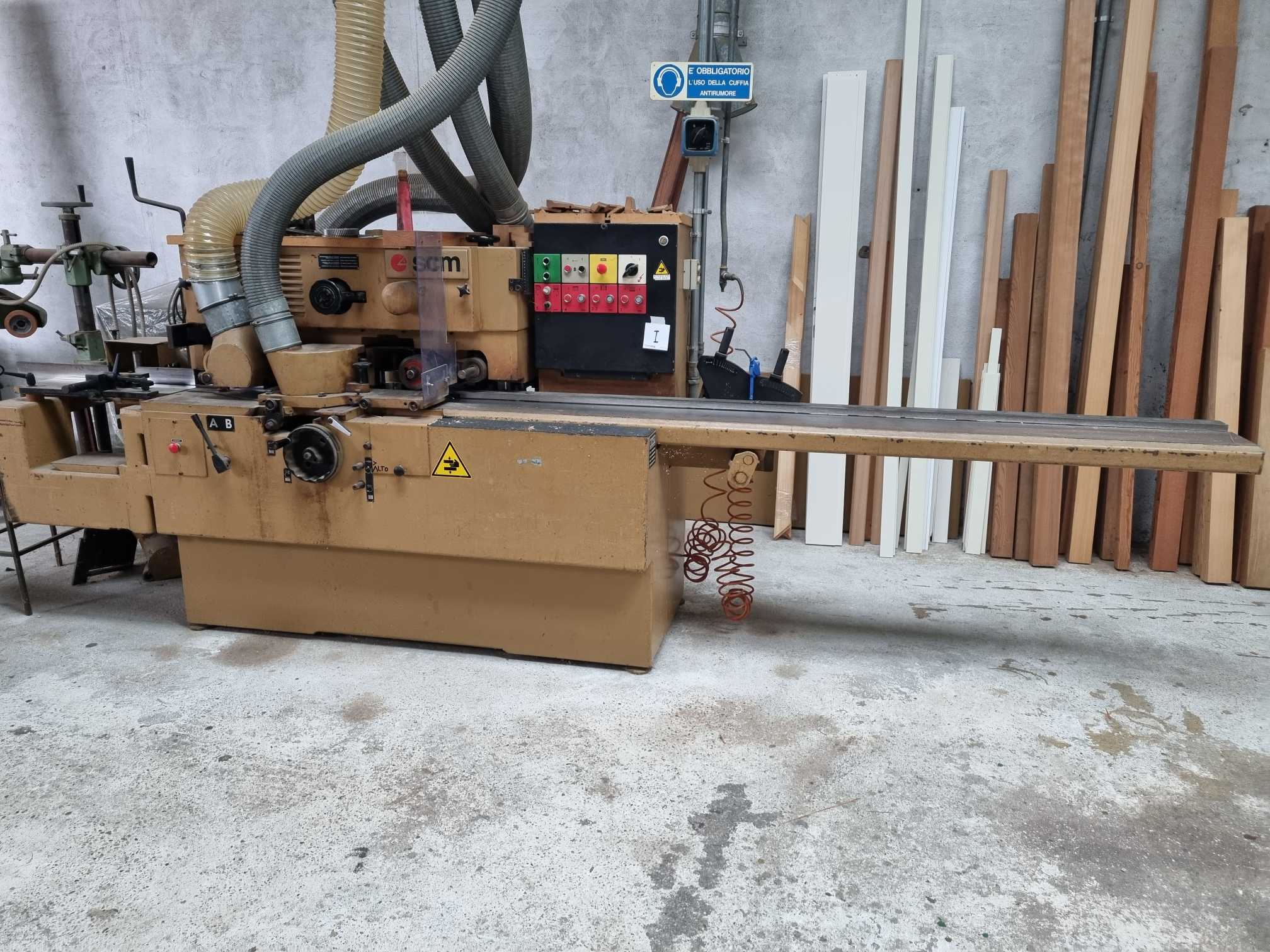 Scorniciatrici in vendita