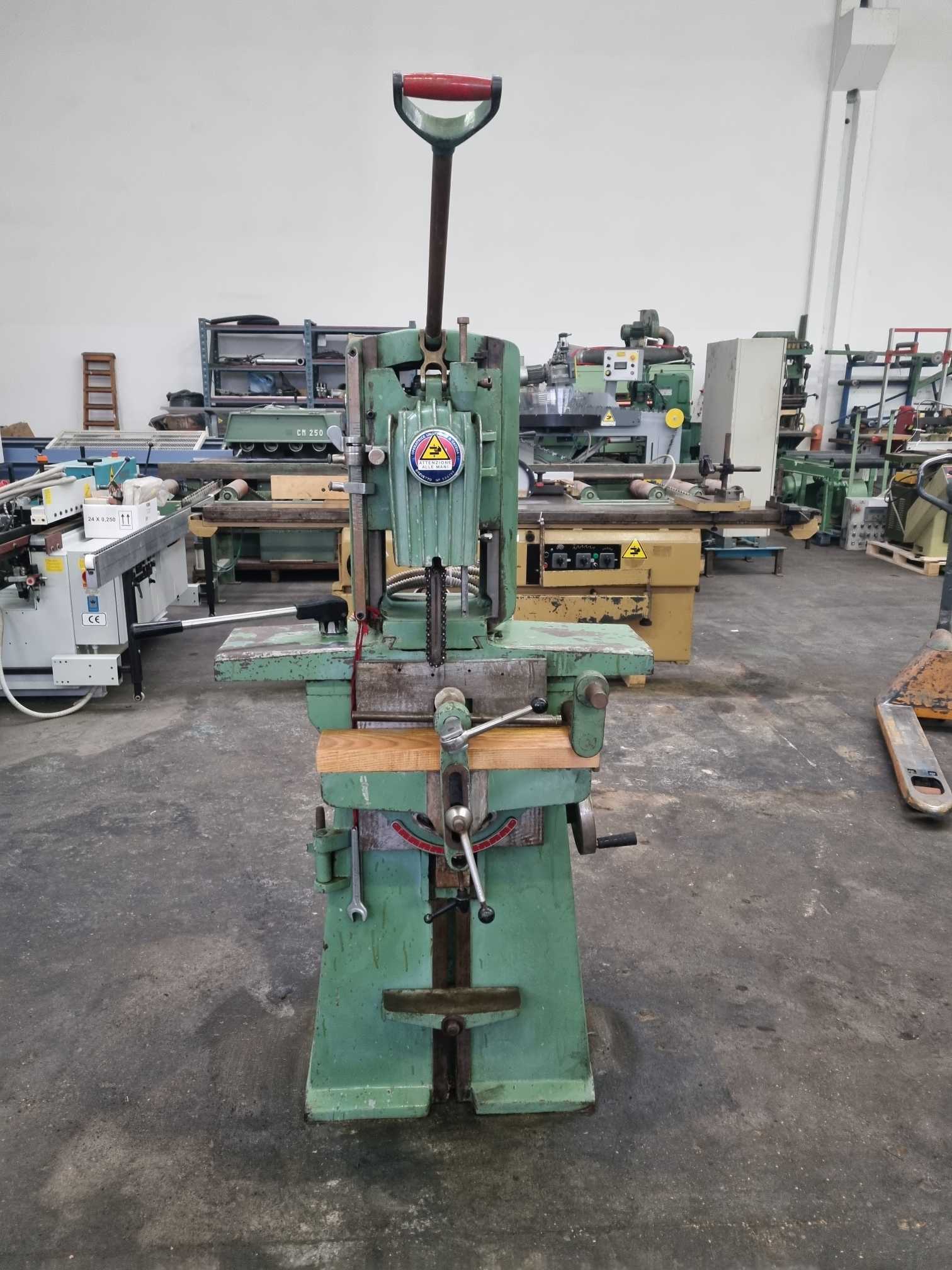 Varie legno in vendita