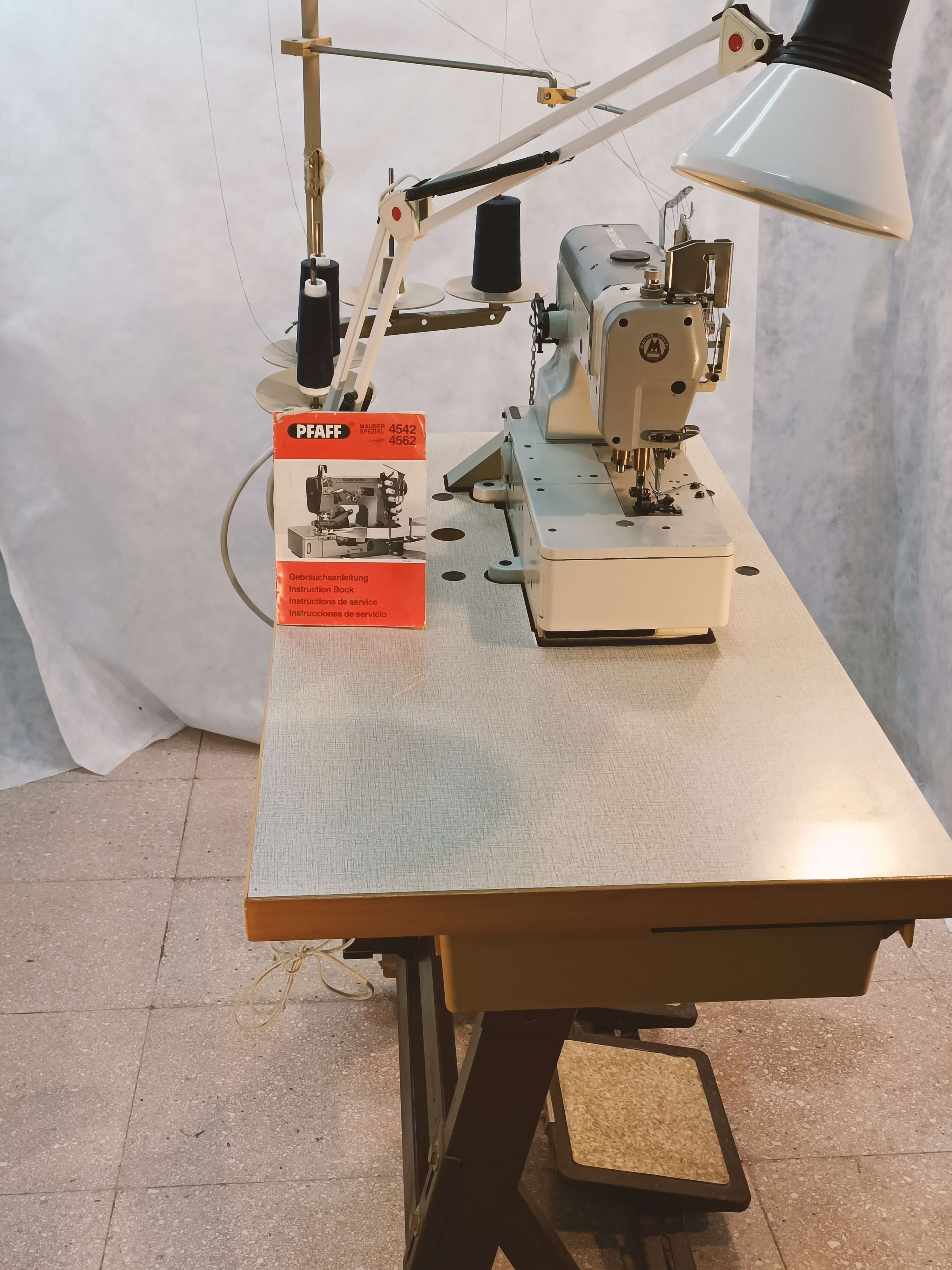 Mauser Spezial W562 inclusa di tavolo in vendita - foto 3