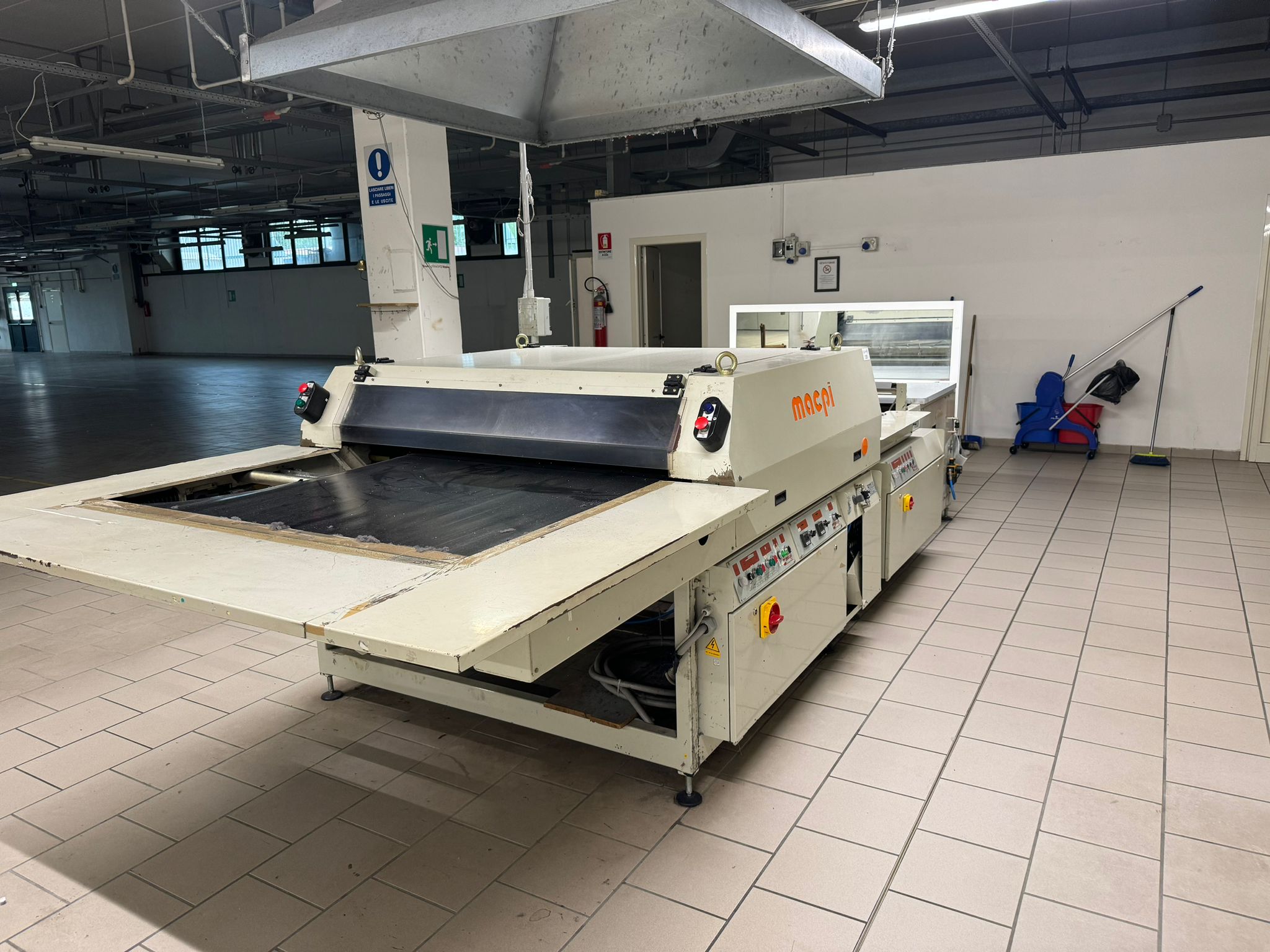 Macchine lavorazione tessuti in vendita