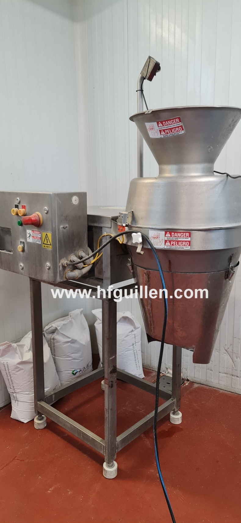 Lavorazione latte e formaggi in vendita