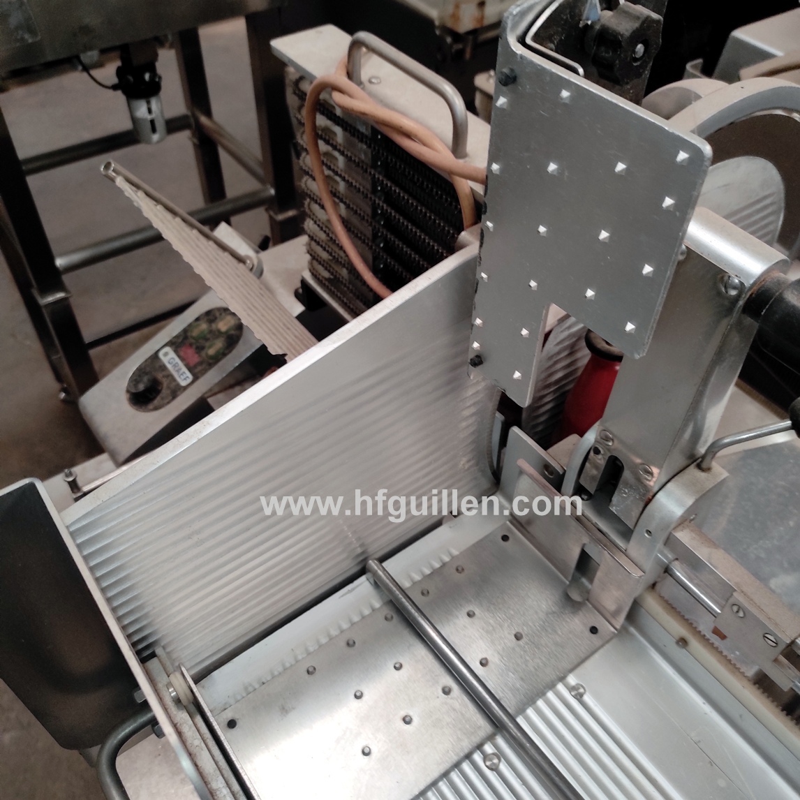 TAGLIERINA AFFETTATRICE AUTOMATICA GRAEF VA-400 in vendita - foto 8