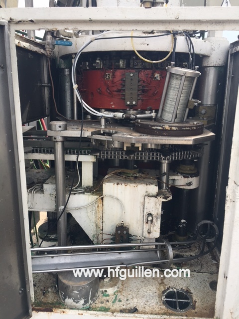 AGGRAFFATRICE CUOMO AG8 CON RIEMPITRICE SOTTOVUOTO in vendita - foto 9