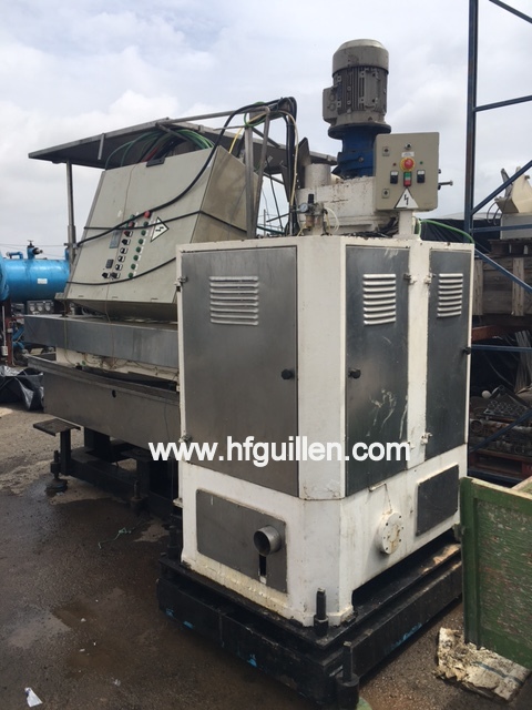 AGGRAFFATRICE CUOMO AG8 CON RIEMPITRICE SOTTOVUOTO in vendita - foto 3