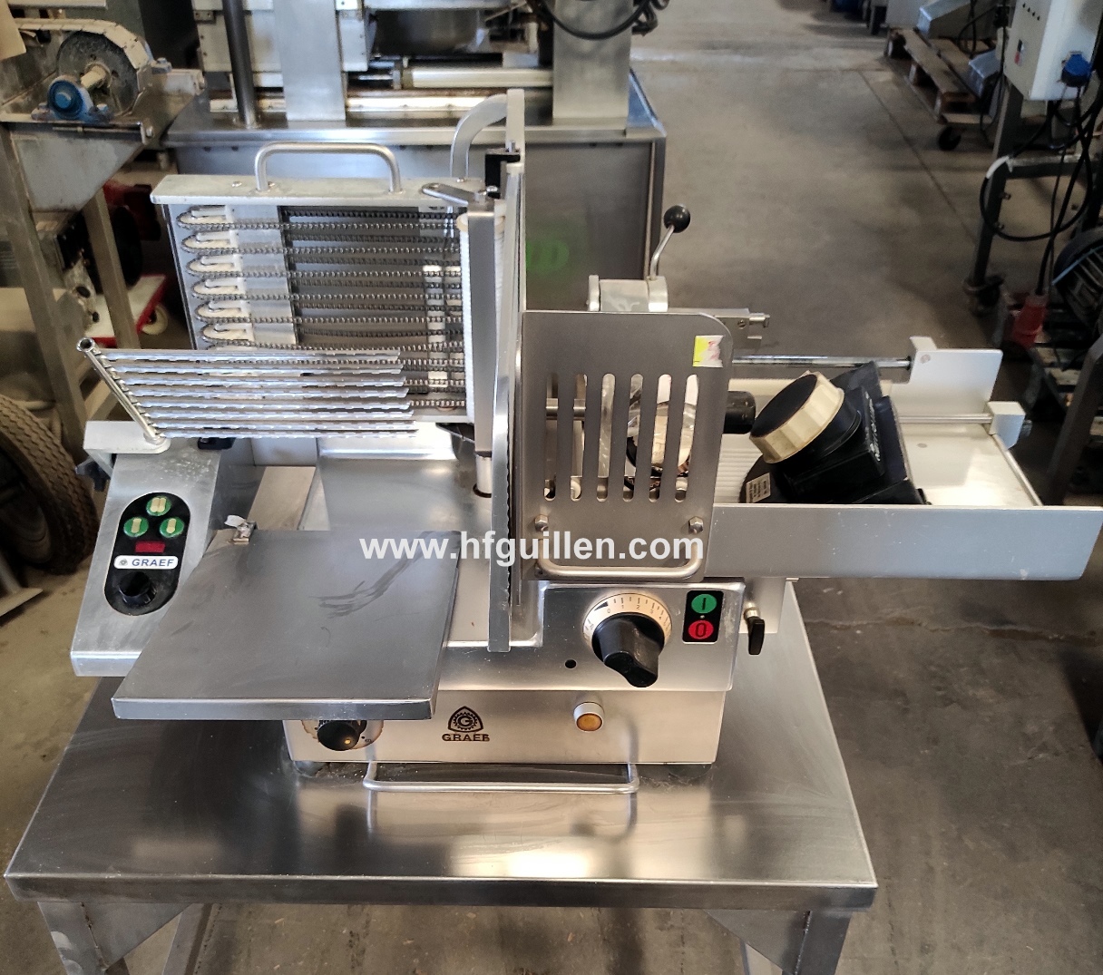 TAGLIERINA AFFETTATRICE AUTOMATICA GRAEF VA-400 in vendita - foto 1