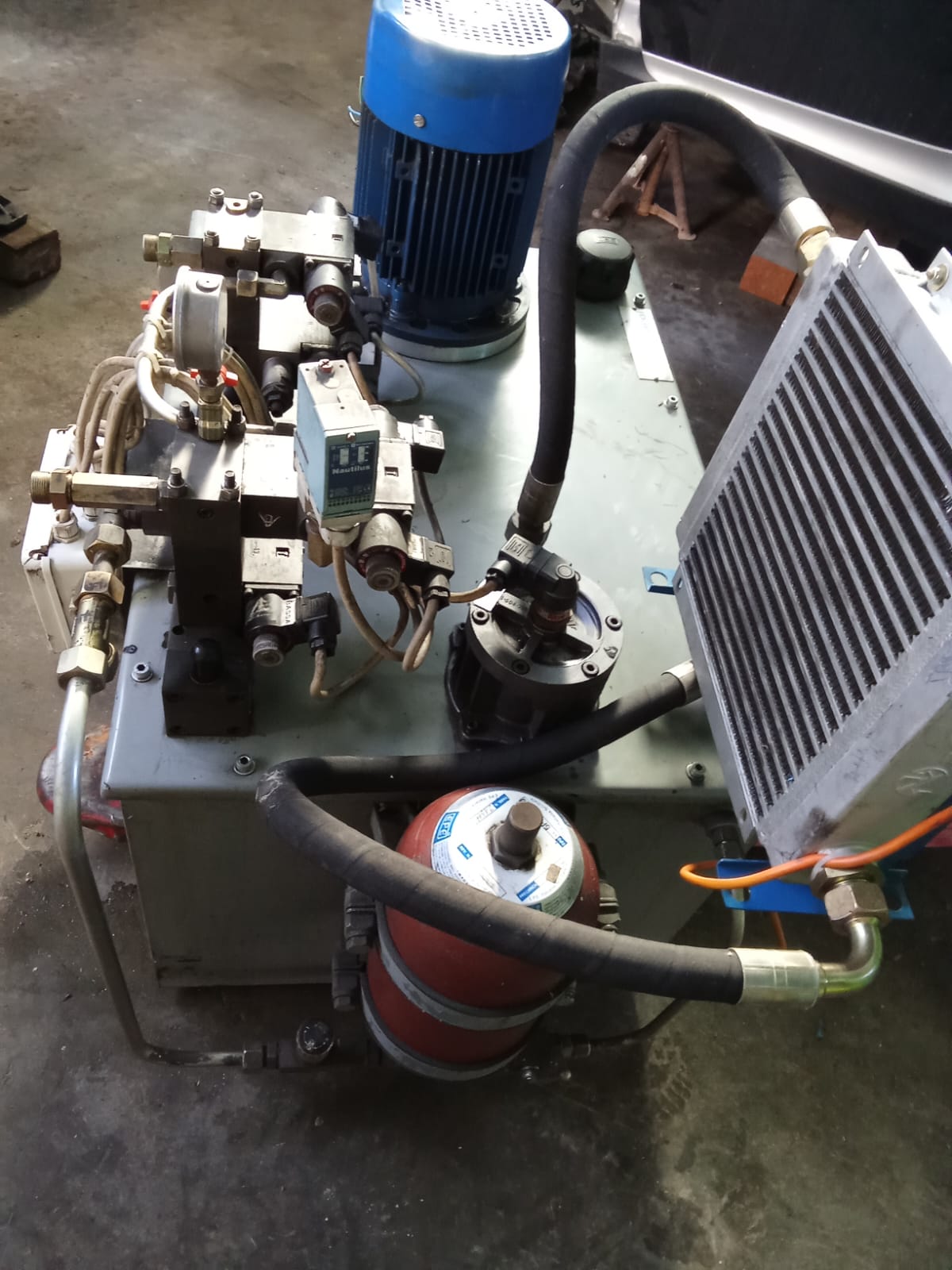 Super centralina idraulica 8 movimenti/elettrovalvole in vendita - foto 2