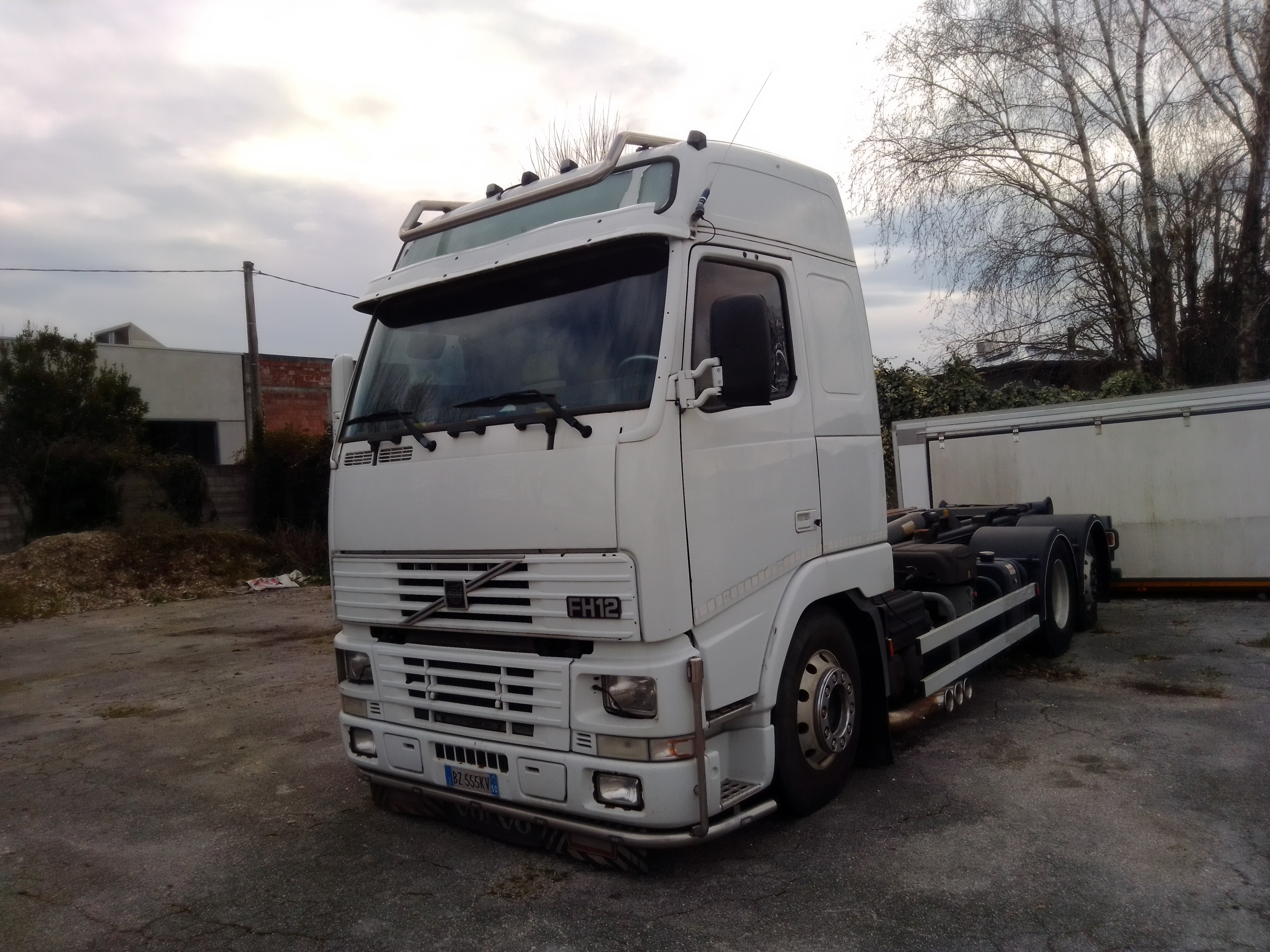 CAMION VOLVO FH12 420 in vendita - foto 3