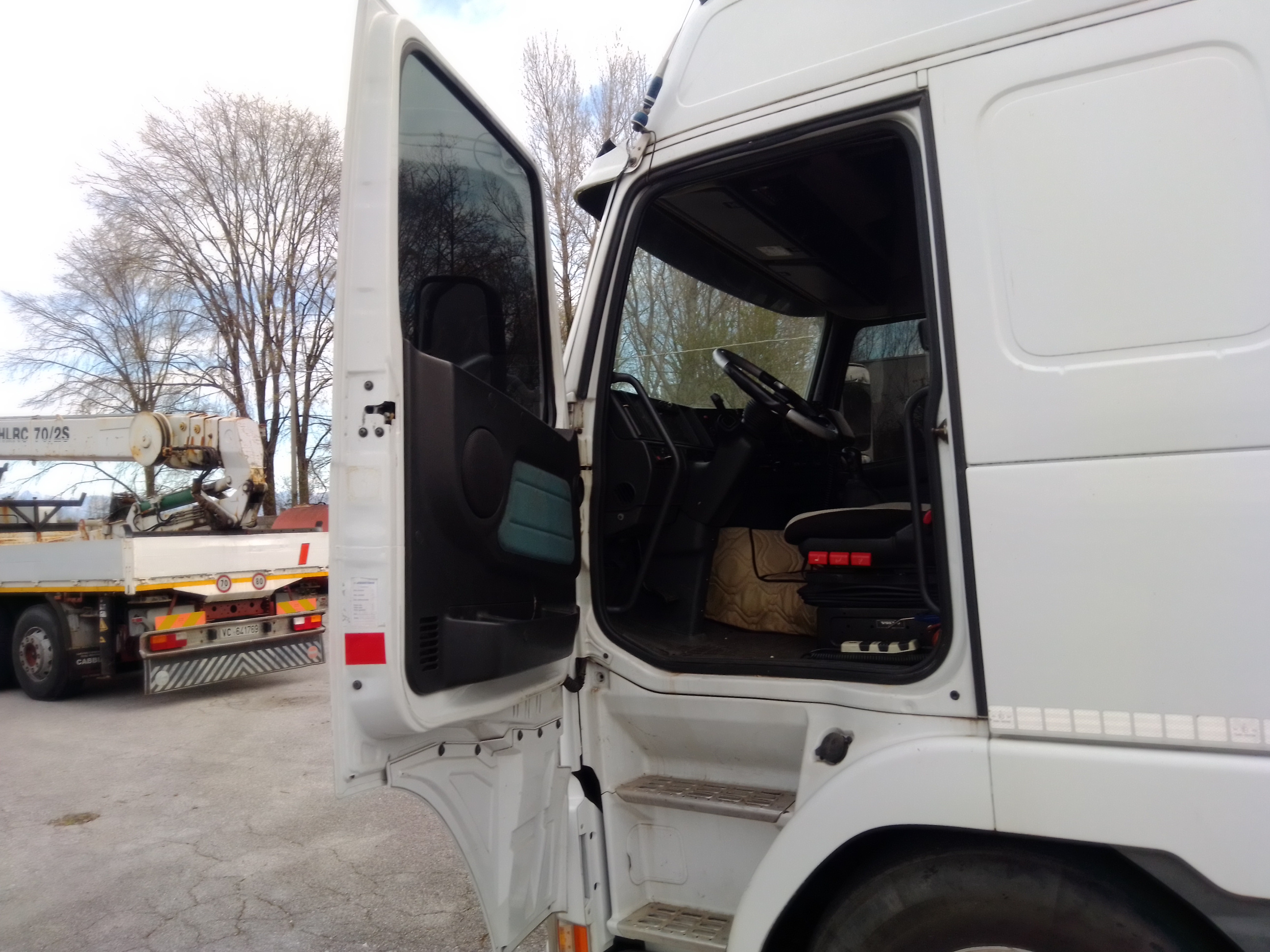 CAMION VOLVO FH12 420 in vendita - foto 1