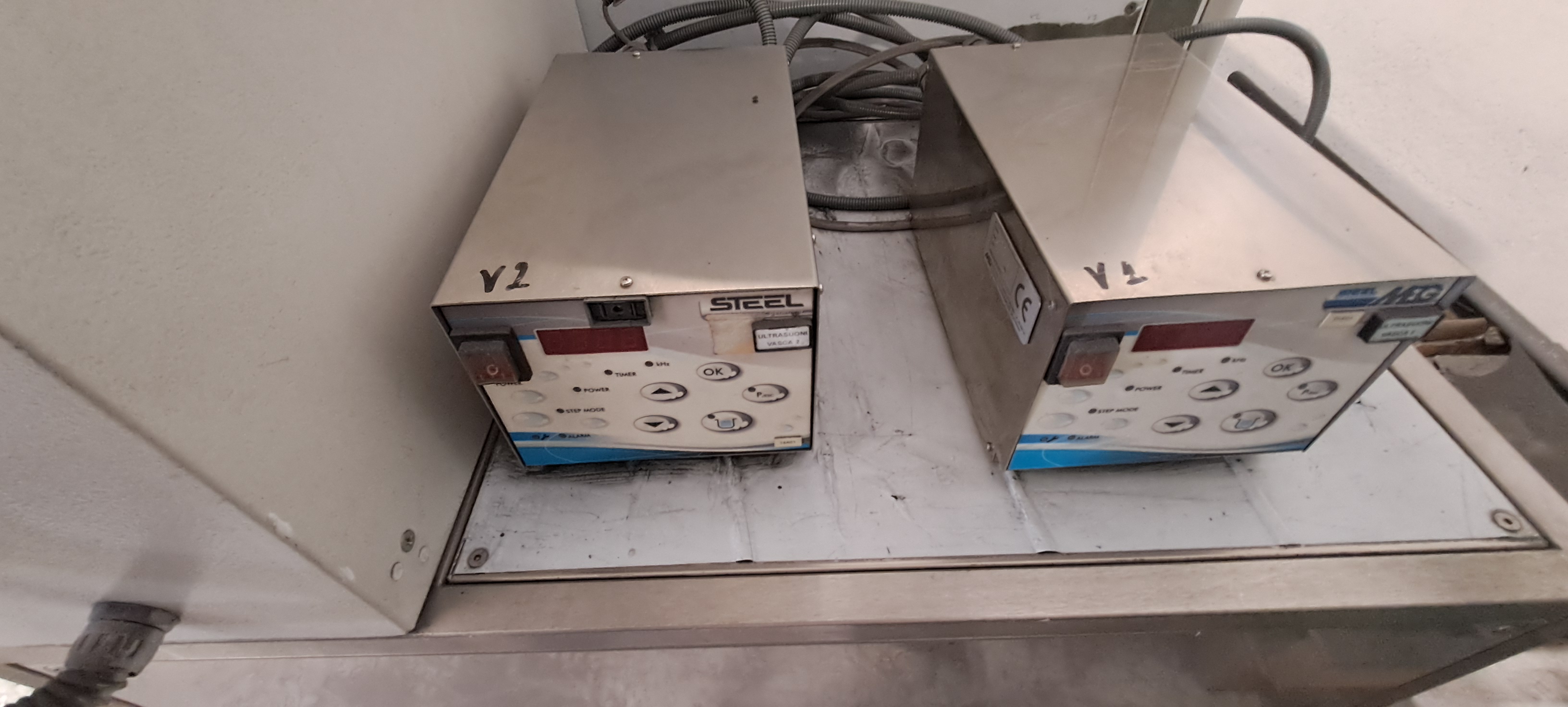 Linea di lavaggio manuale a solvente con ultrsuoni in vendita - foto 2