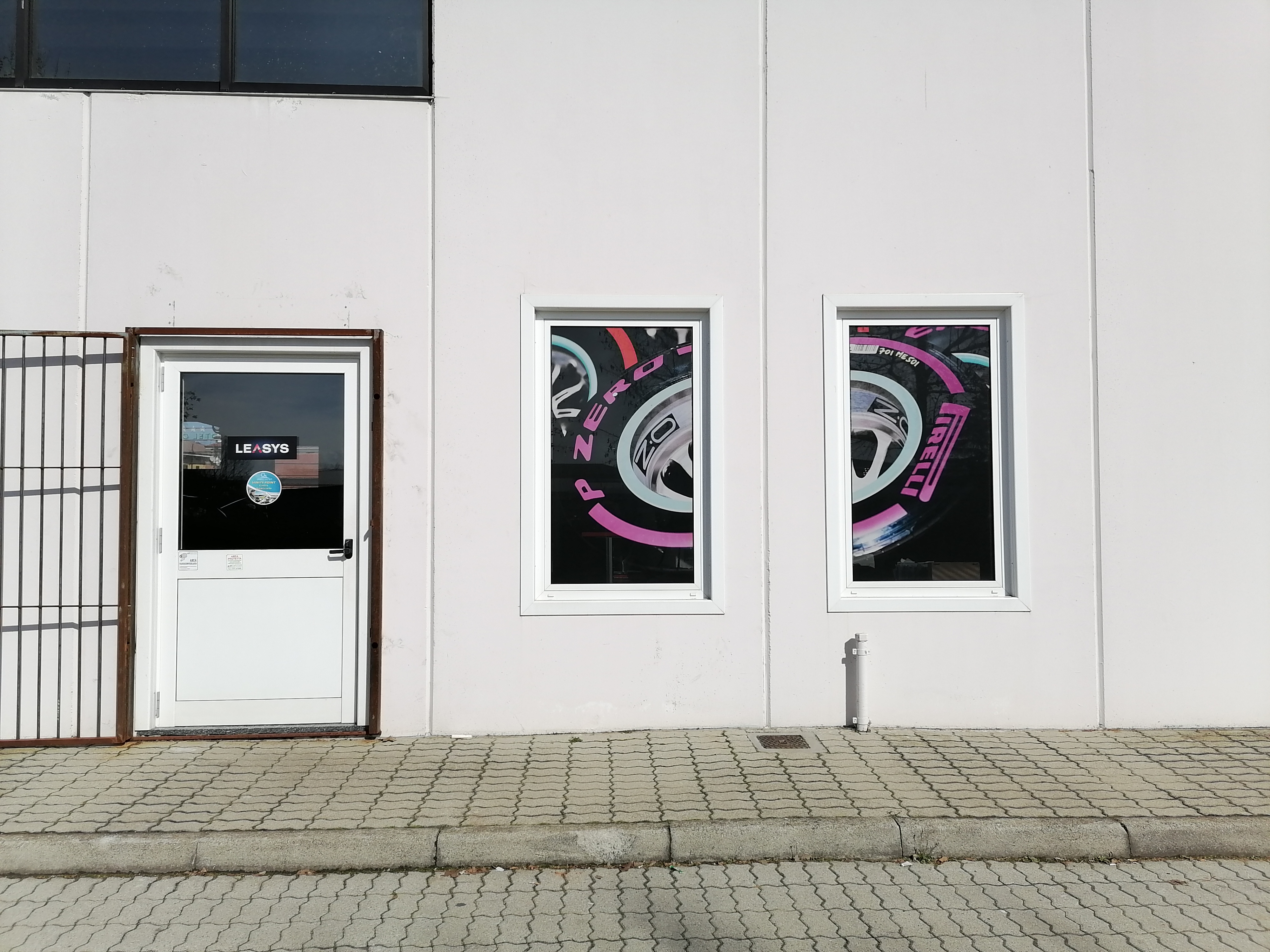 QUOTA 33 % OFFICINA GOMMISTA, AUTOLAVAGGI, CARBURANTI in vendita - foto 4