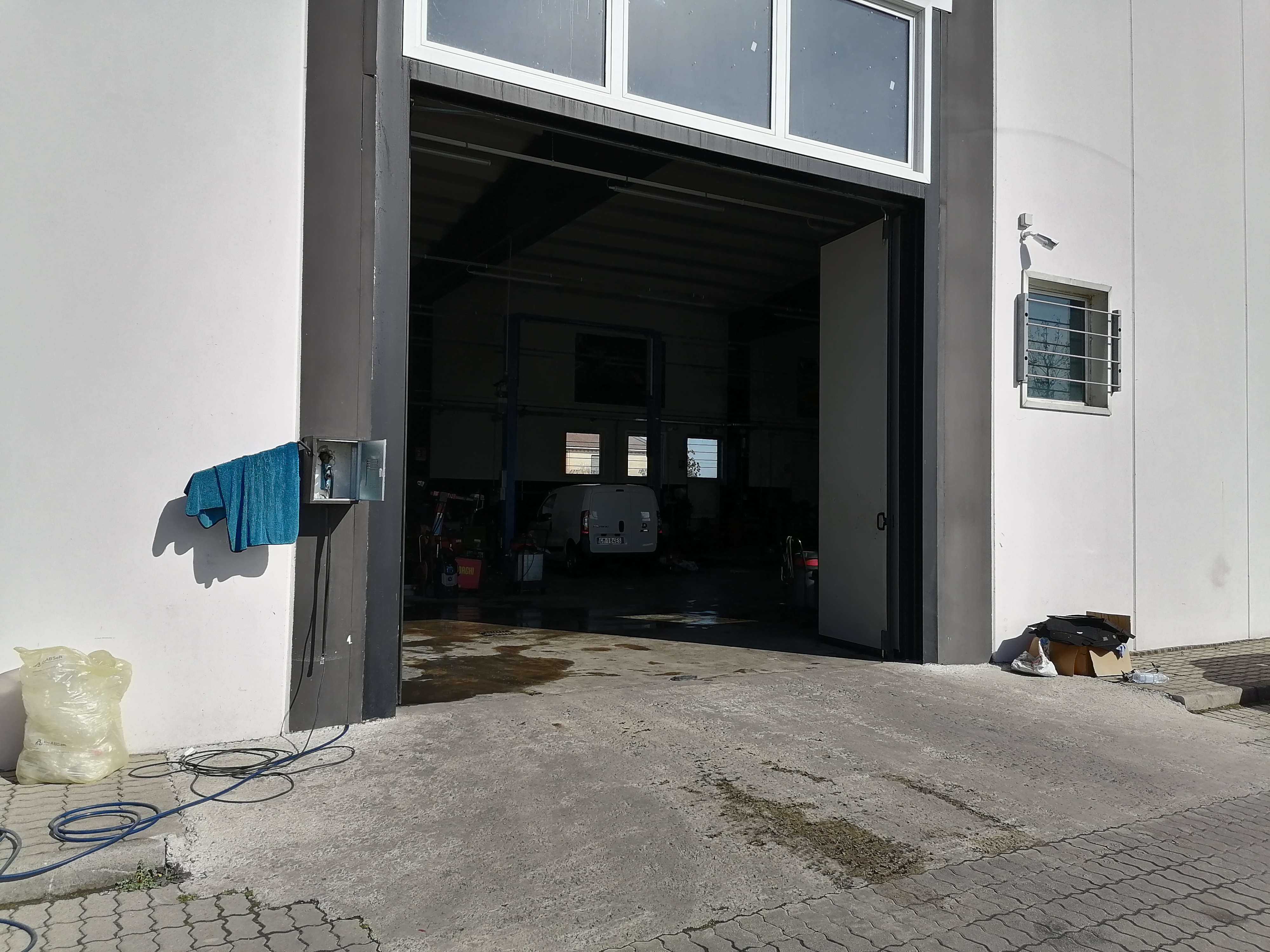 QUOTA 33 % OFFICINA GOMMISTA, AUTOLAVAGGI, CARBURANTI in vendita - foto 5