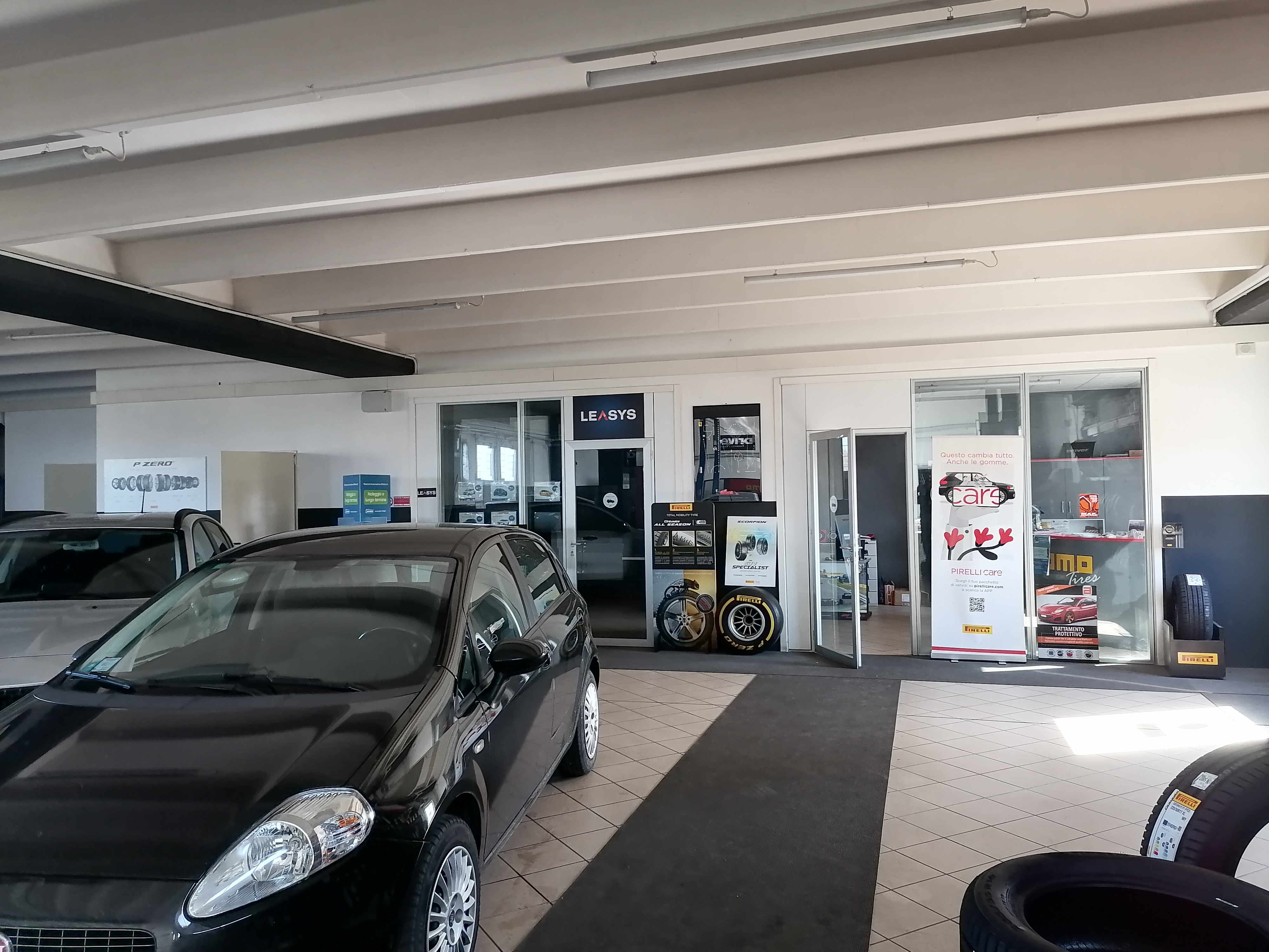 QUOTA 33 % OFFICINA GOMMISTA, AUTOLAVAGGI, CARBURANTI in vendita - foto 11