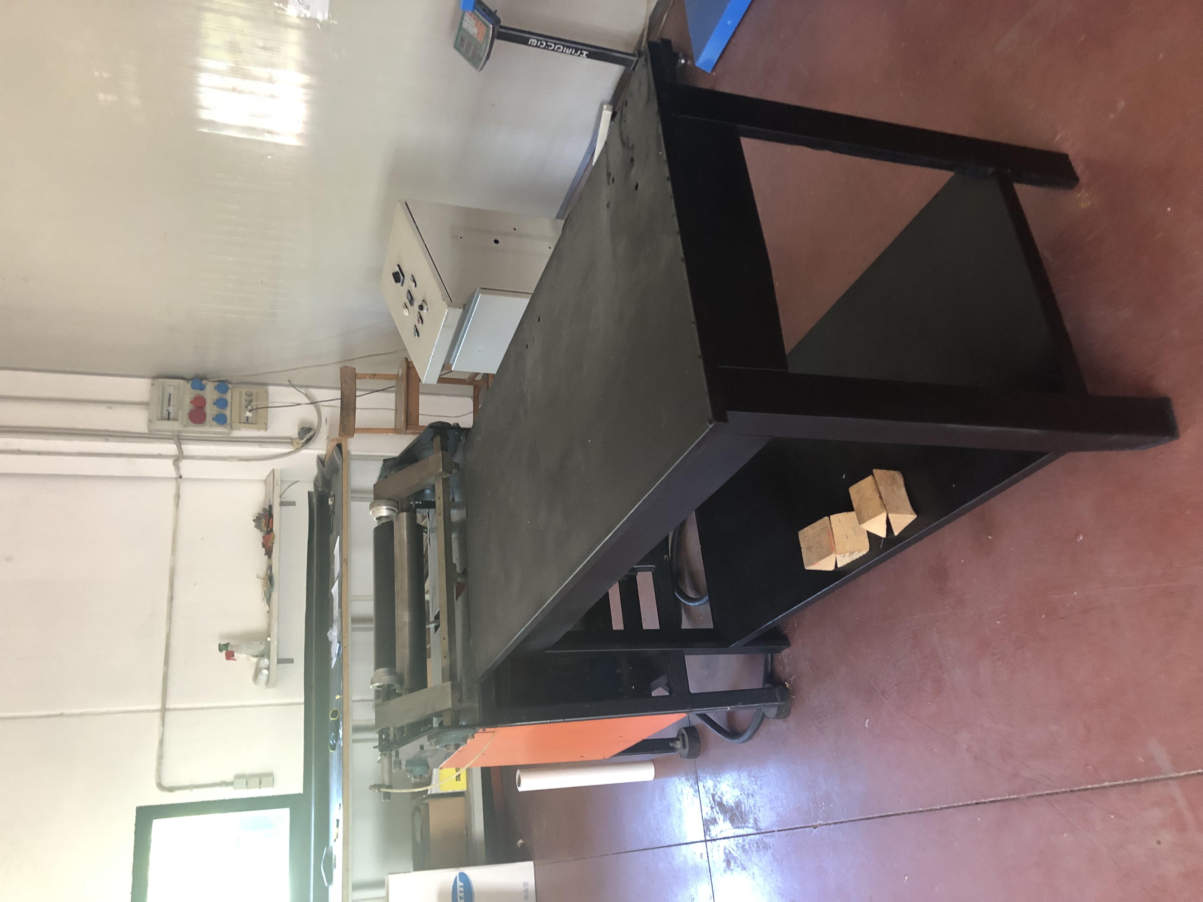 Ribobinatrice per film estensibile in vendita - foto 3