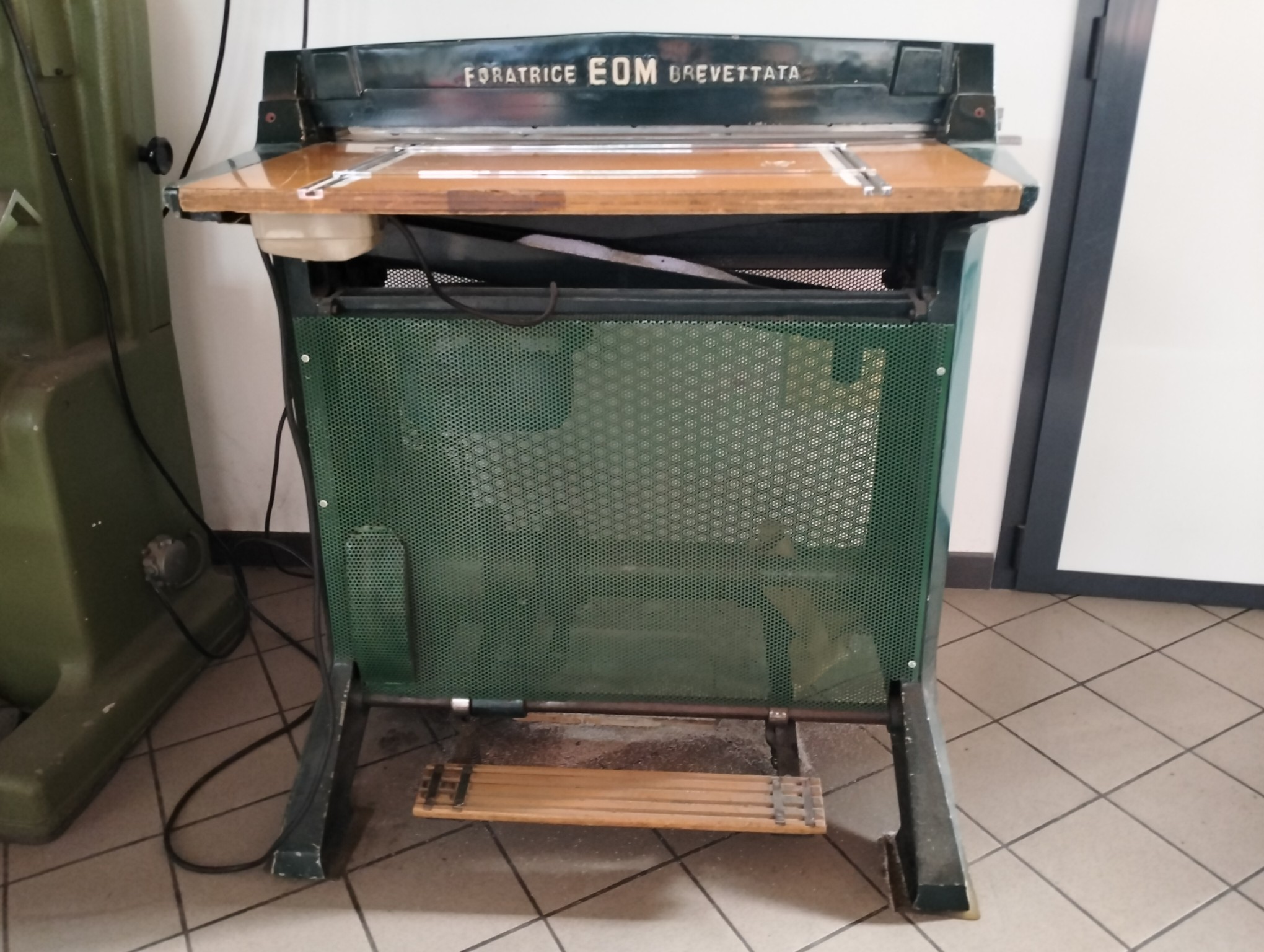 Piegatrici legatoria in vendita
