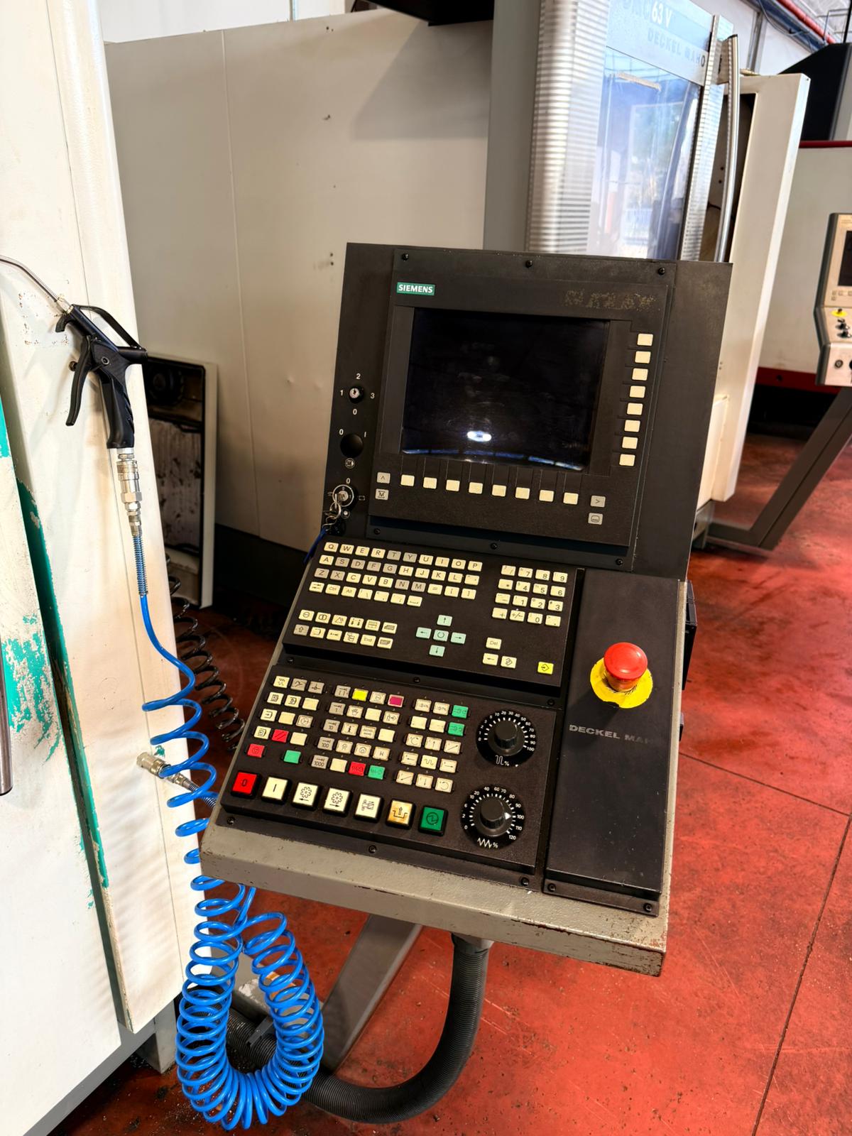 CENTRO DI LAVORO DECKEL MAHO DMC 63 V in vendita - foto 2