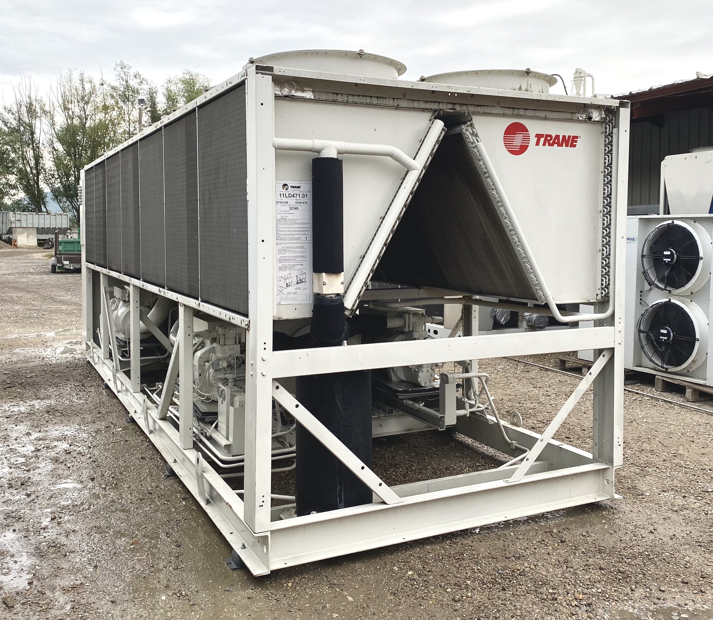 Chiller usato TRANE RTAC240 (860kW) in vendita - foto 1