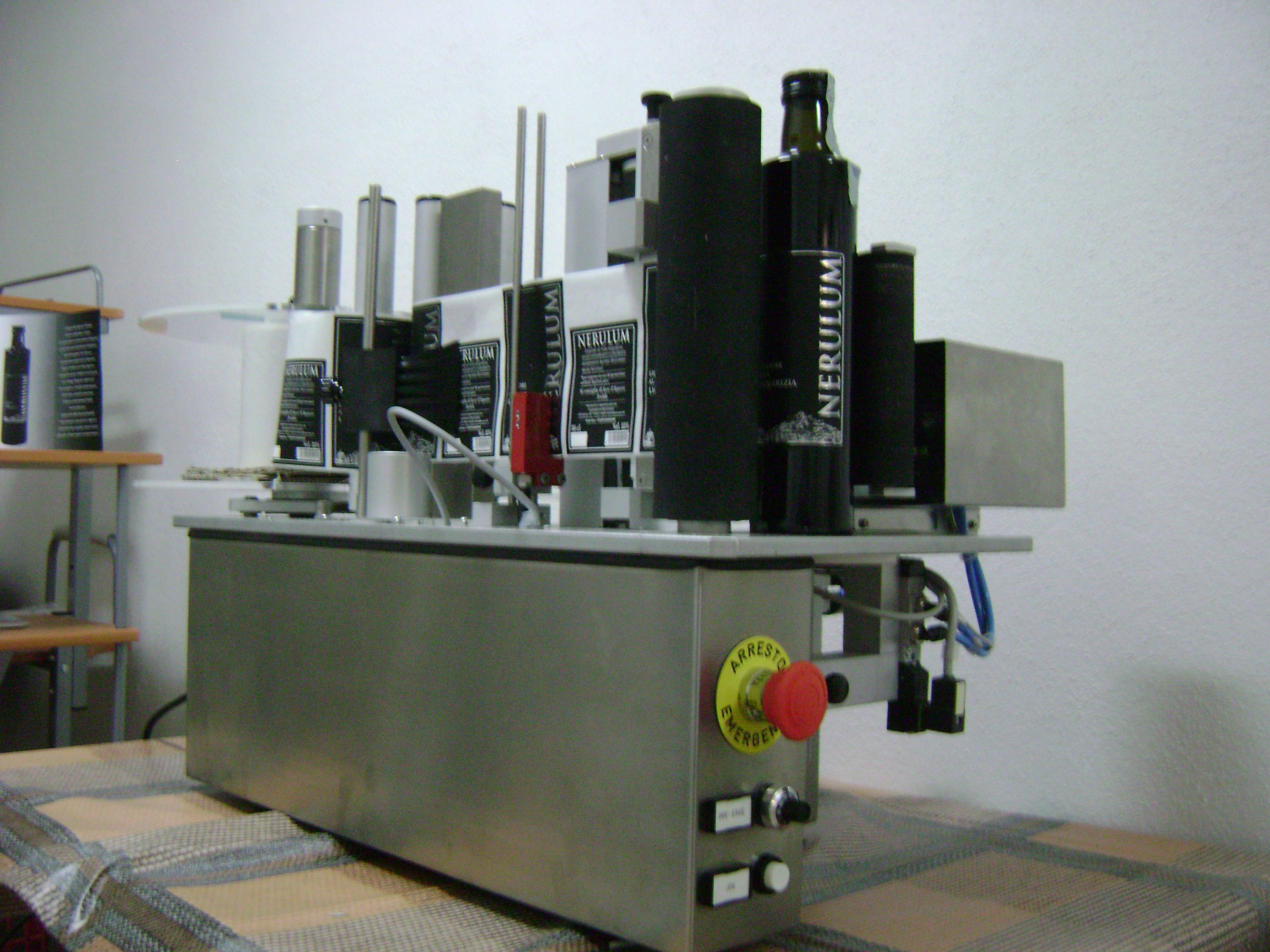 etichettatrice semi-automatica in vendita - foto 2