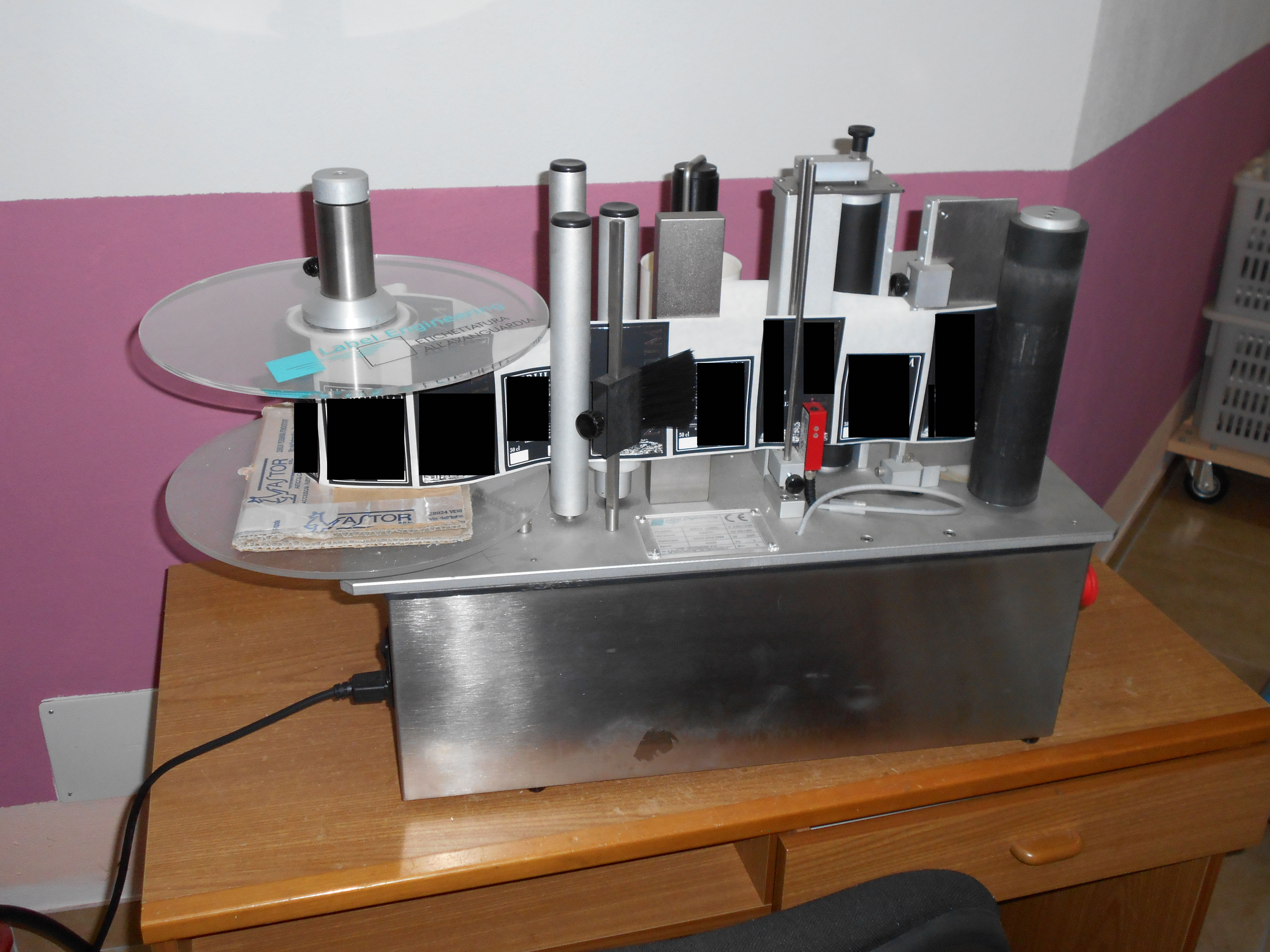 etichettatrice semi-automatica in vendita - foto 3