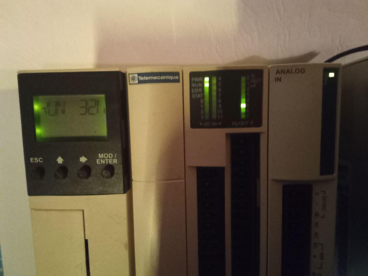 PLC TELEMECANIQUE (Schneider) Twido TWDXCPQDM in vendita - foto 2