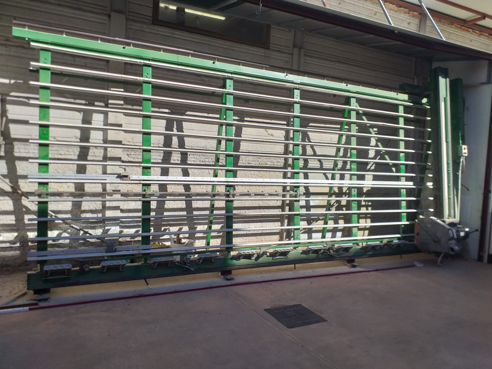 SEZIONATRICE VERTICALE FUNZIONANTE in vendita - foto 2