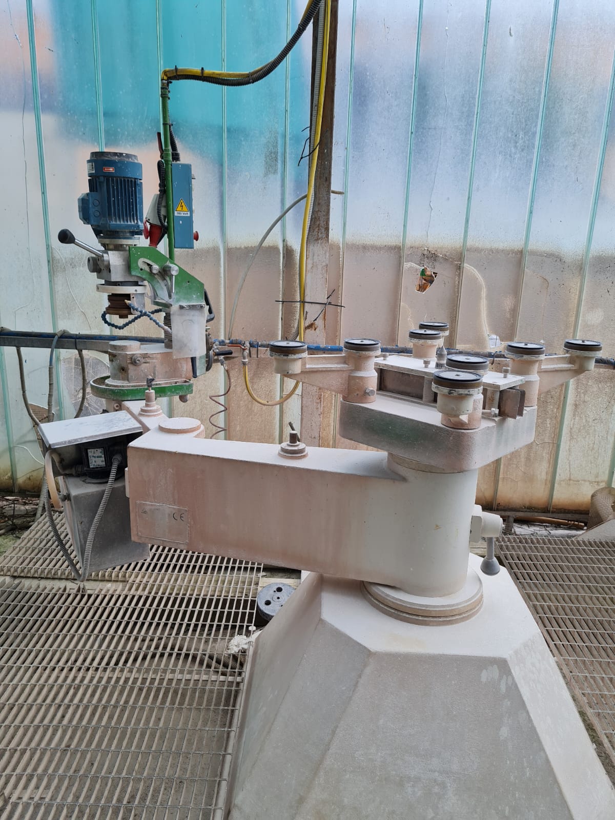 Macchine lavorazione vetro in vendita