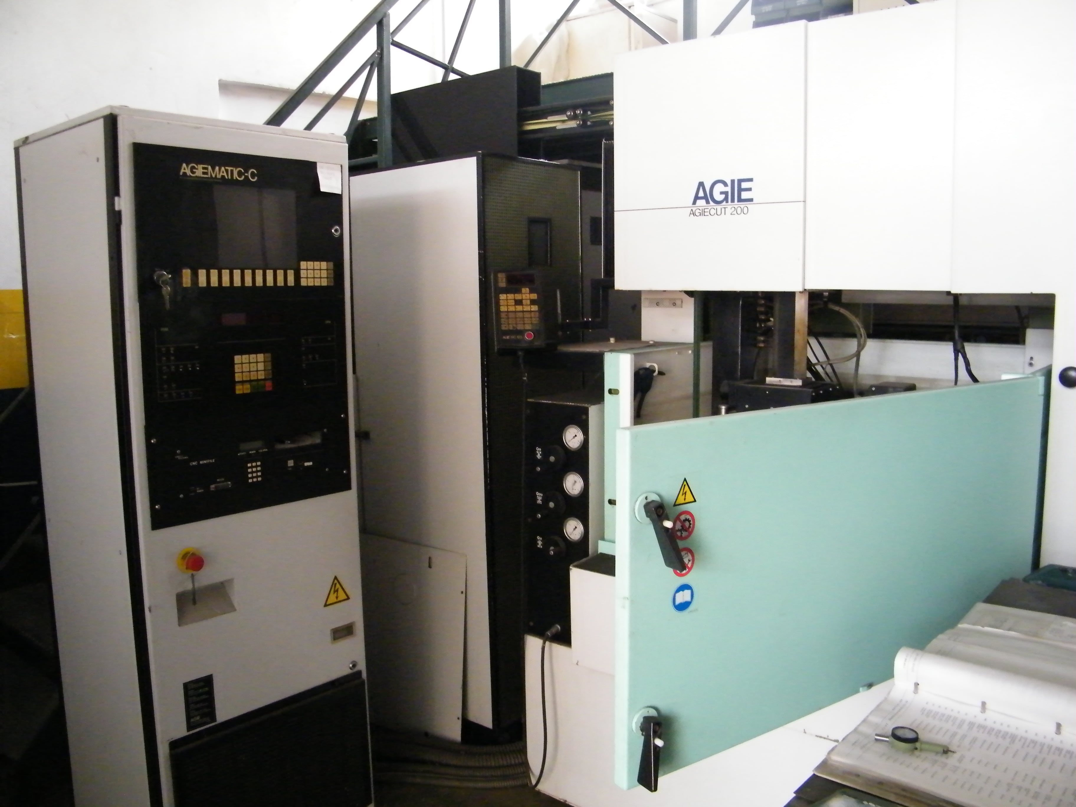 Agie AGIECUT 200 Wire cutting edm machine in vendita - foto 1