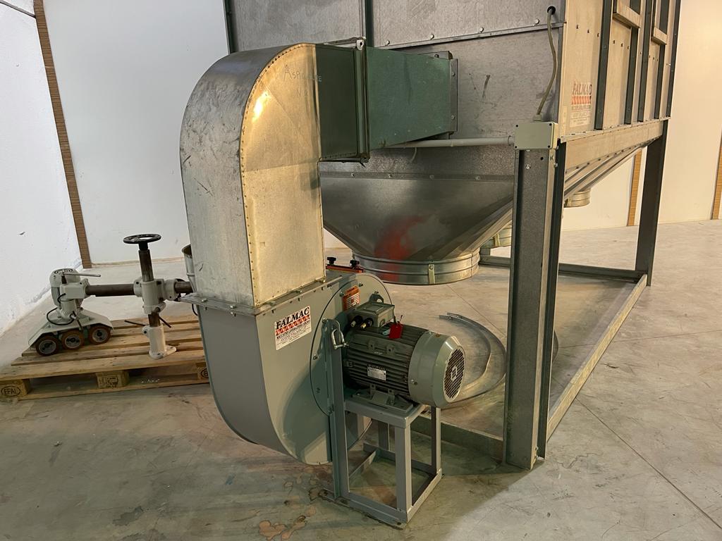 PG819 - 1099  Aspiratore carenato da esterno marca GOA  in vendita - foto 5