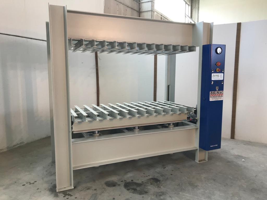 PS733 - Pressa marca Aerre in vendita - foto 2