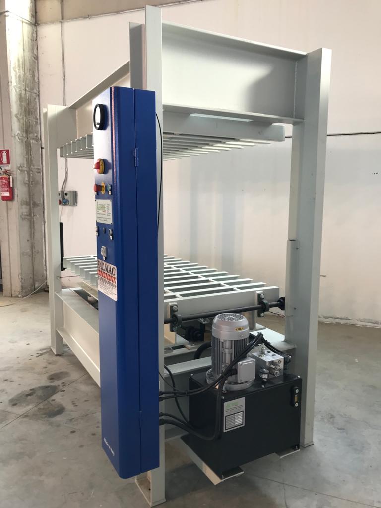 PS733 - Pressa marca Aerre in vendita - foto 3