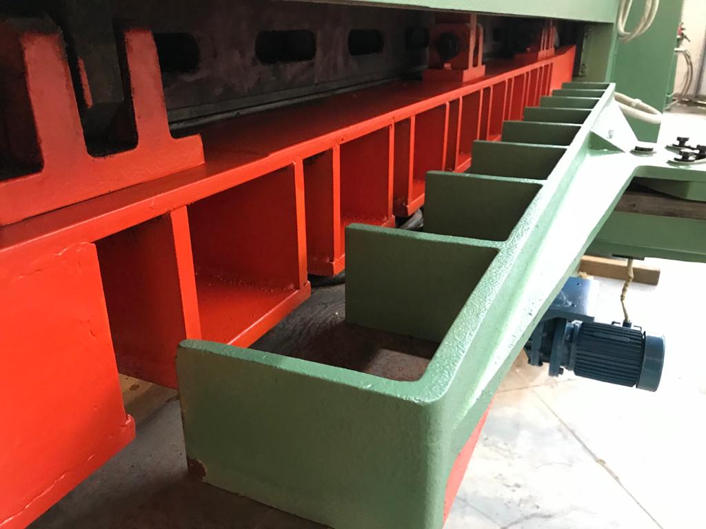 VI692 - Taglierina per legno monguzzi in vendita - foto 11