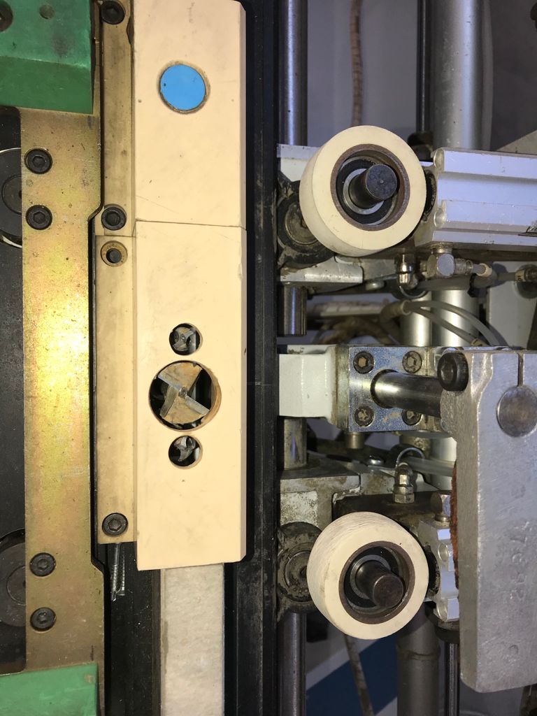 MN816-1090  Banco di montaggio marca OMGA  in vendita - foto 13