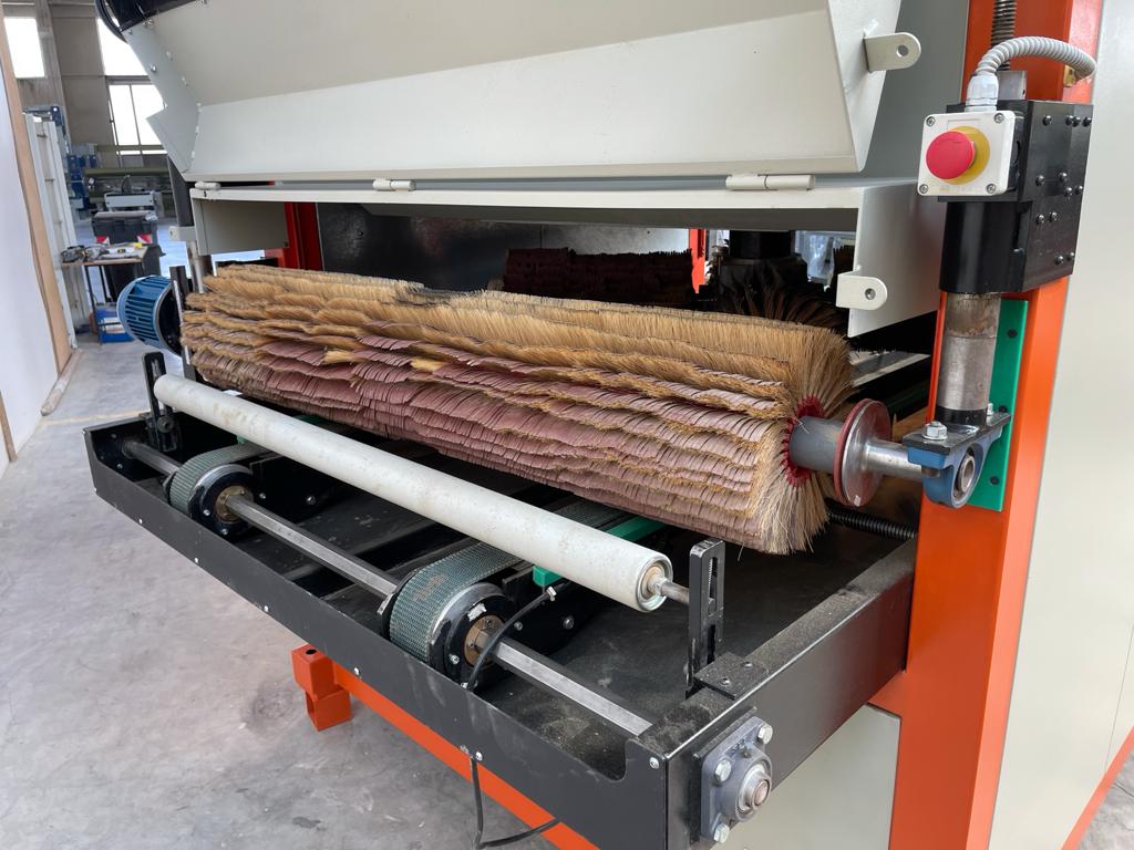 MB809 -1076  Spazzolatrice marca Quickwood  in vendita - foto 7