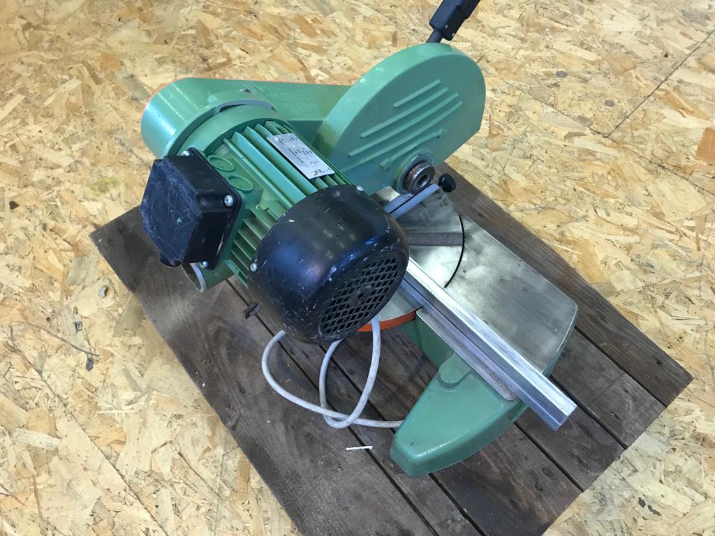 BO975-1312  Troncatrice per legno usata in vendita - foto 7