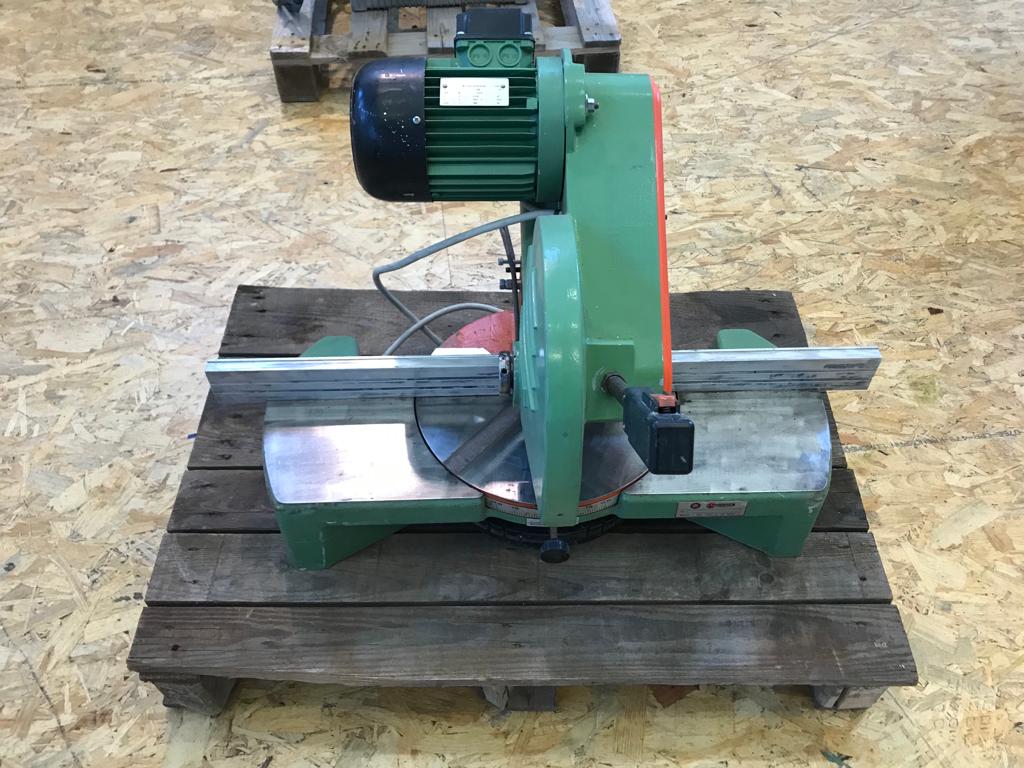 BO975-1312  Troncatrice per legno usata in vendita - foto 8