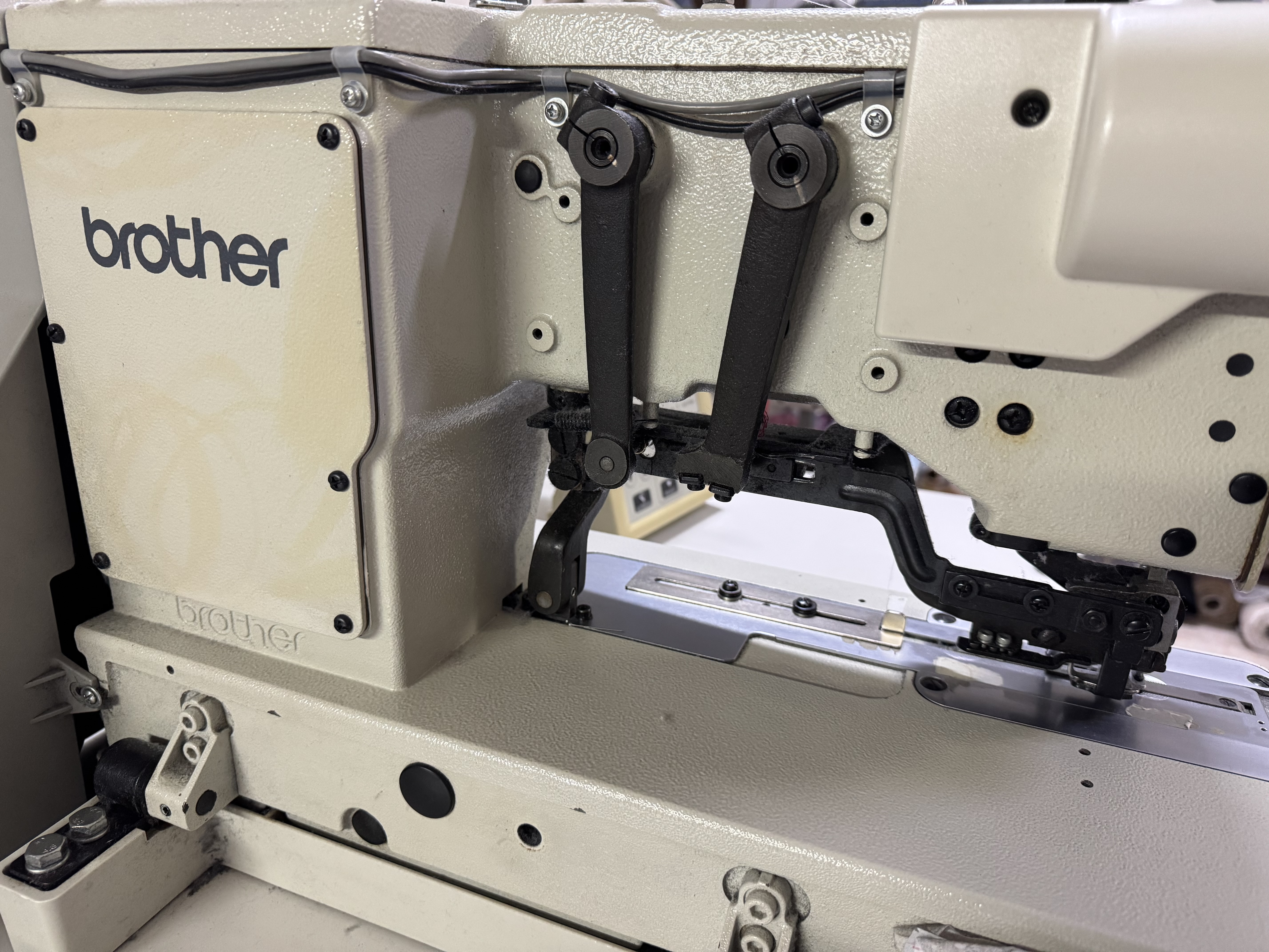 ASOLATRICE BROTHER HE-800A in vendita - foto 1