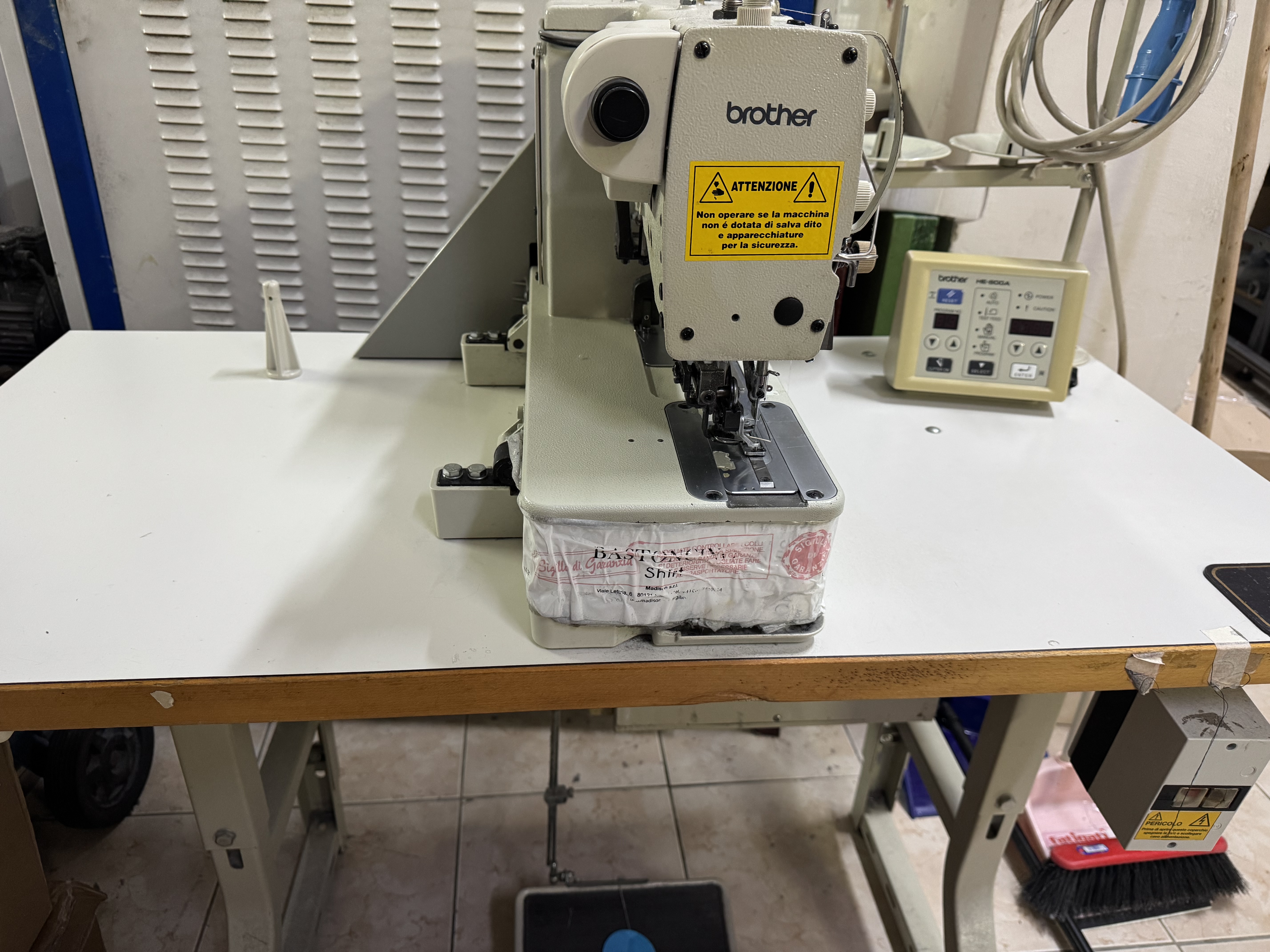 ASOLATRICE BROTHER HE-800A in vendita - foto 8