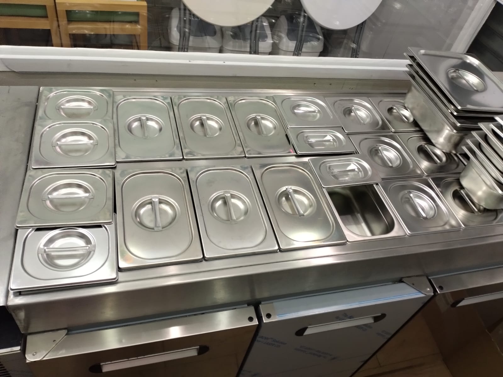 TAVOLO REFRIGERATO / SALADETTE DA BANCO in vendita - foto 3