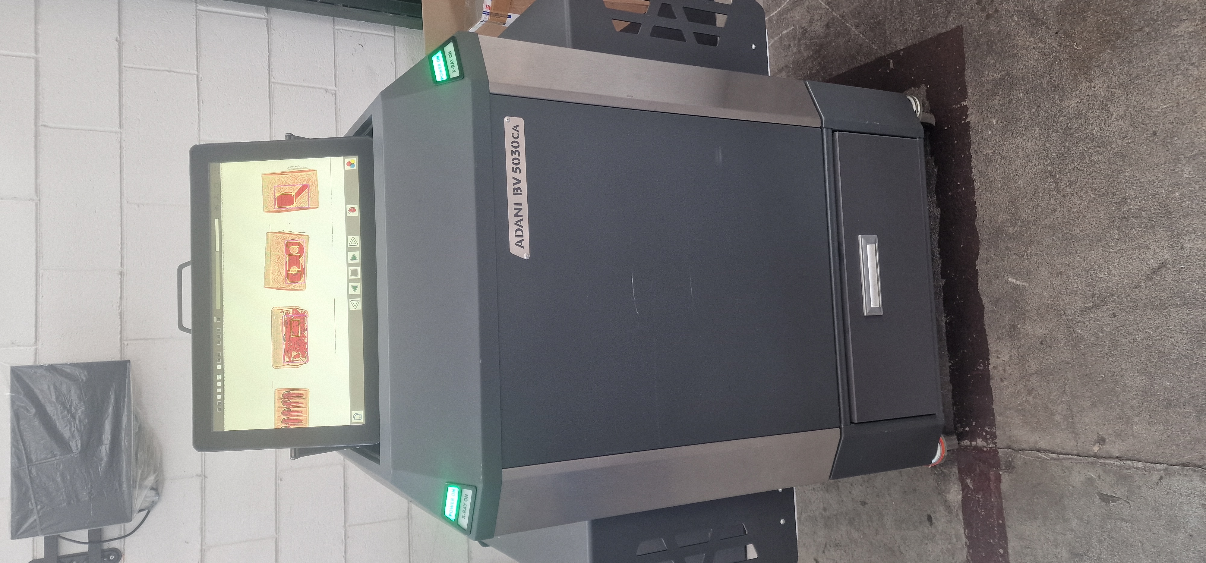 VENDO SCANNER A RAGGI X COMPATTO ADANI BV 5030 in vendita - foto 3