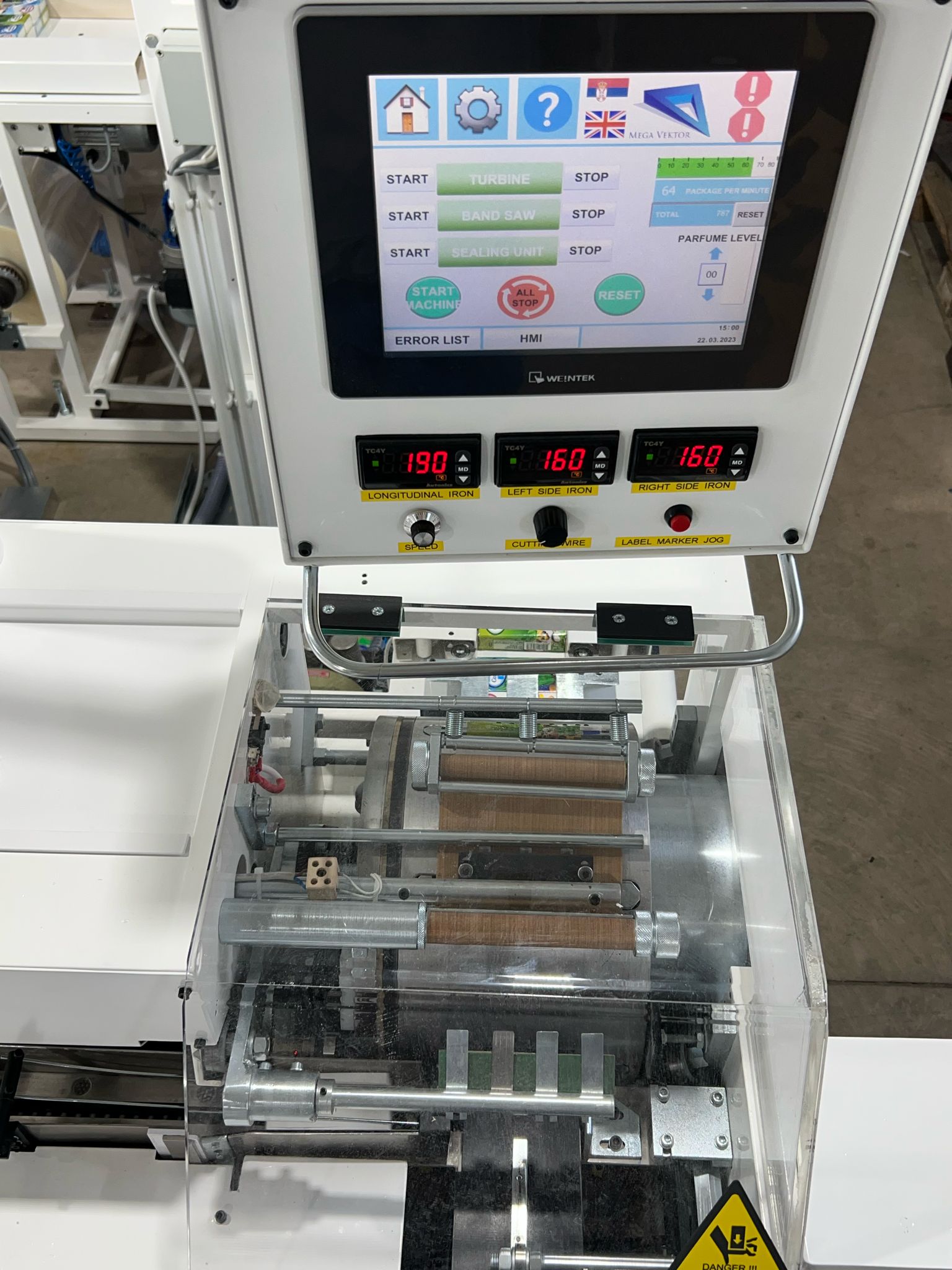 Macchina per produzione dei fazoletti in vendita - foto 2