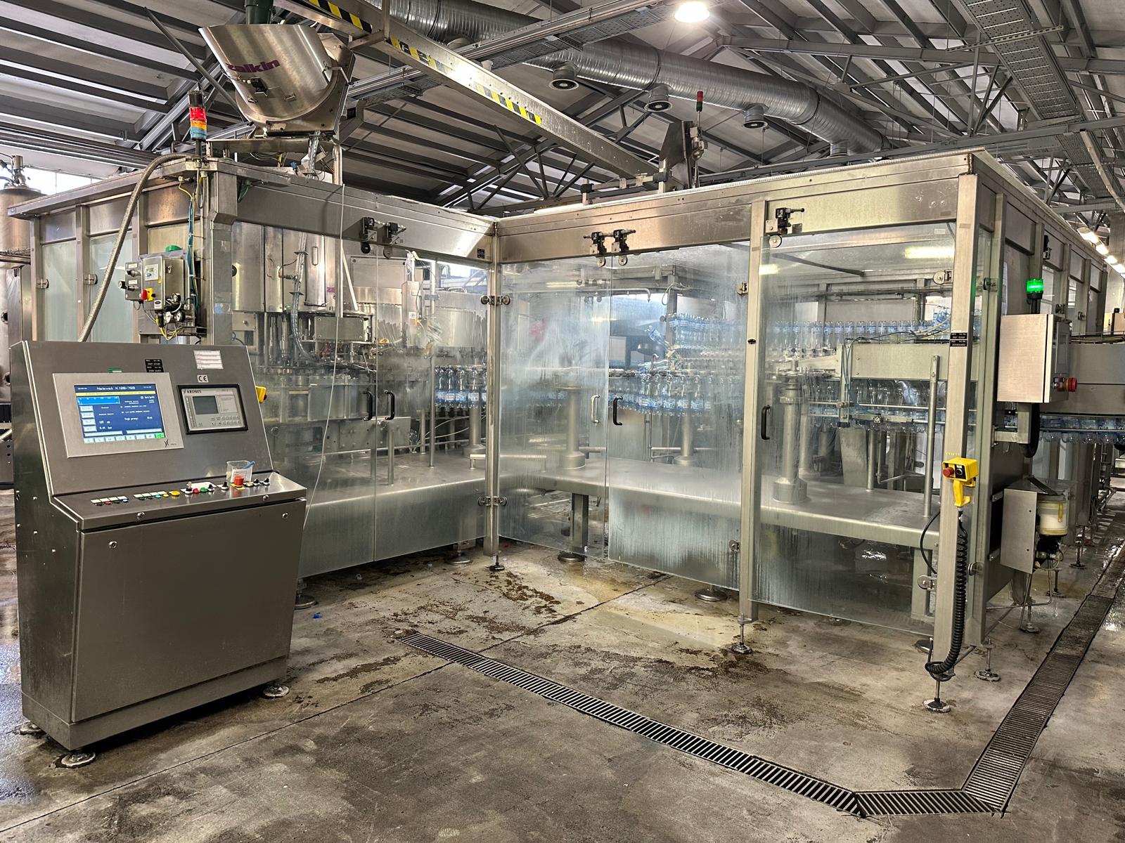  LC577 Linea di imbott. PET Krones usata CSD 16000 bph in vendita - foto 3
