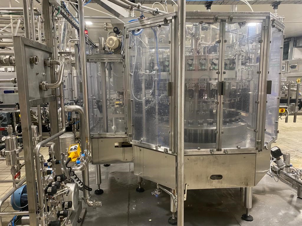 M302 Monoblocco di riemp. isobarico usato Filtec 8000 b in vendita - foto 4