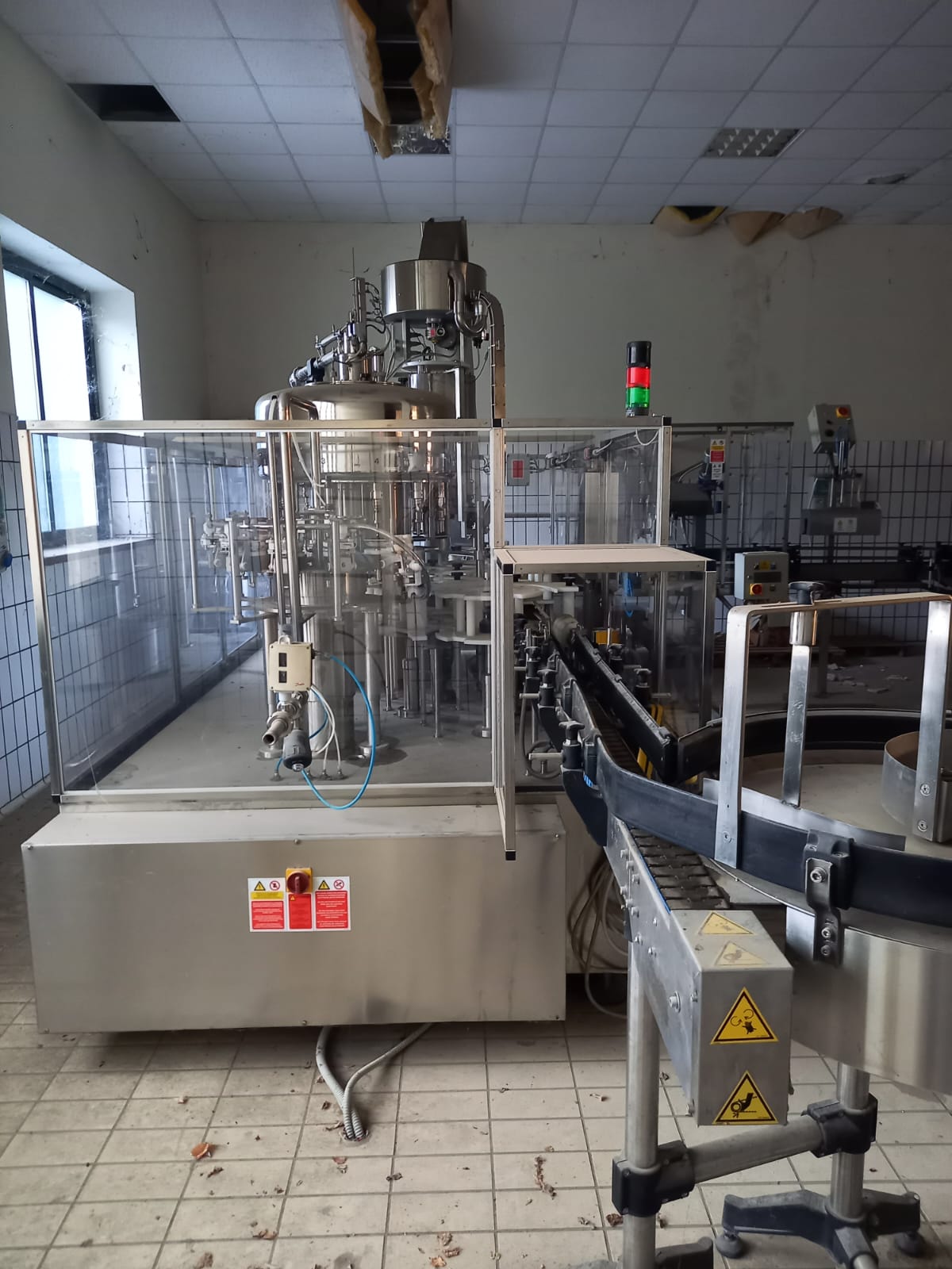 LC627 Linea riemp. usata AVE OCEANIC-V 12-12-1 2500 BPH in vendita - foto 4