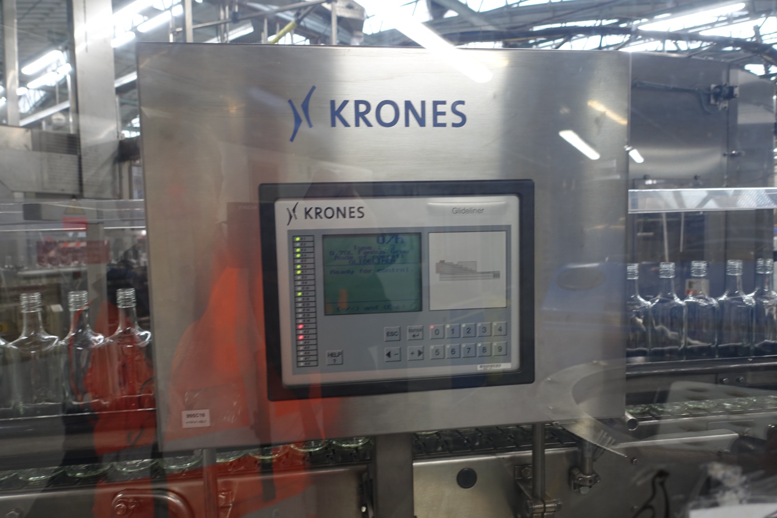 LC632 Linea di riemp. distillati in vetro usata  KRONES in vendita - foto 7