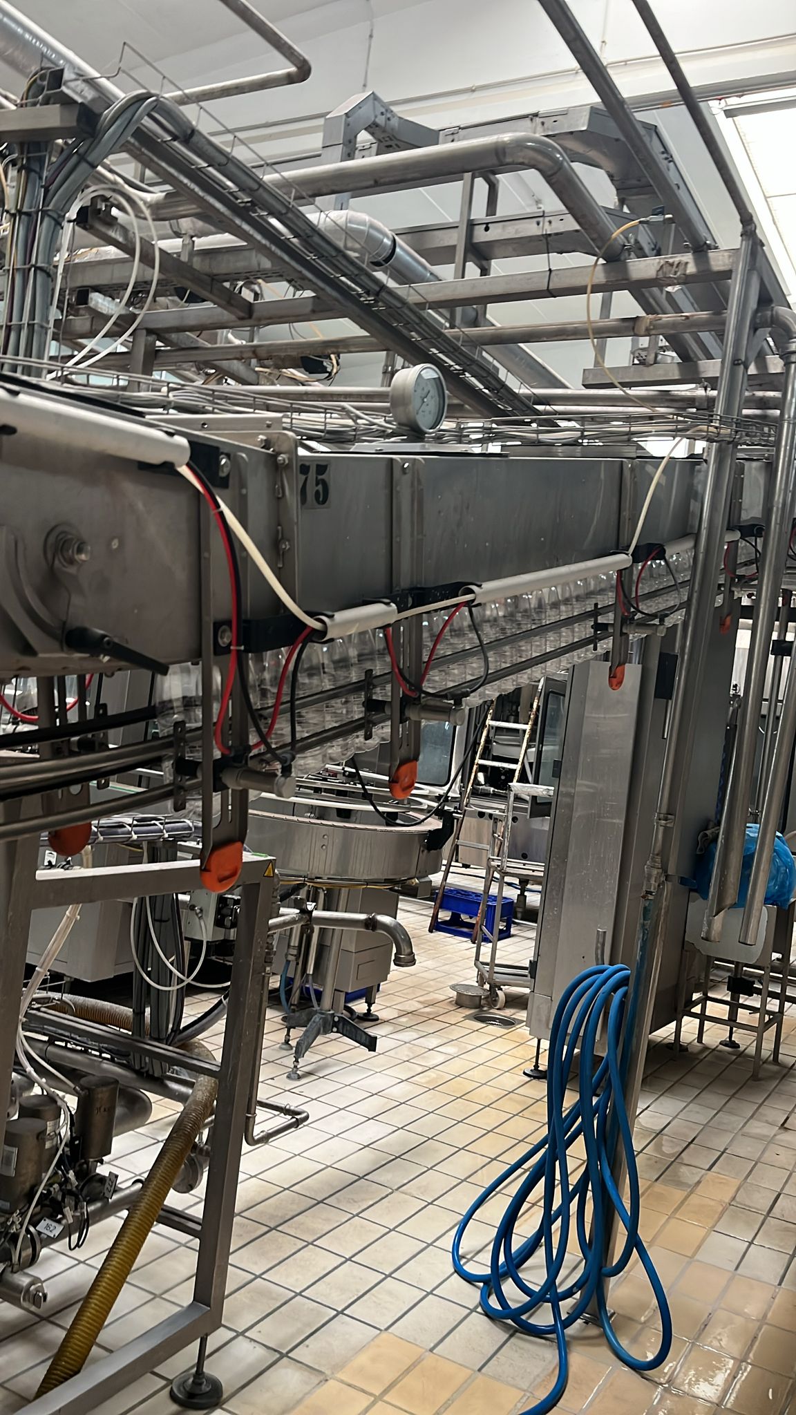 Linea riemp KRONES per PET usata x ESL 12000 BPH in vendita - foto 9