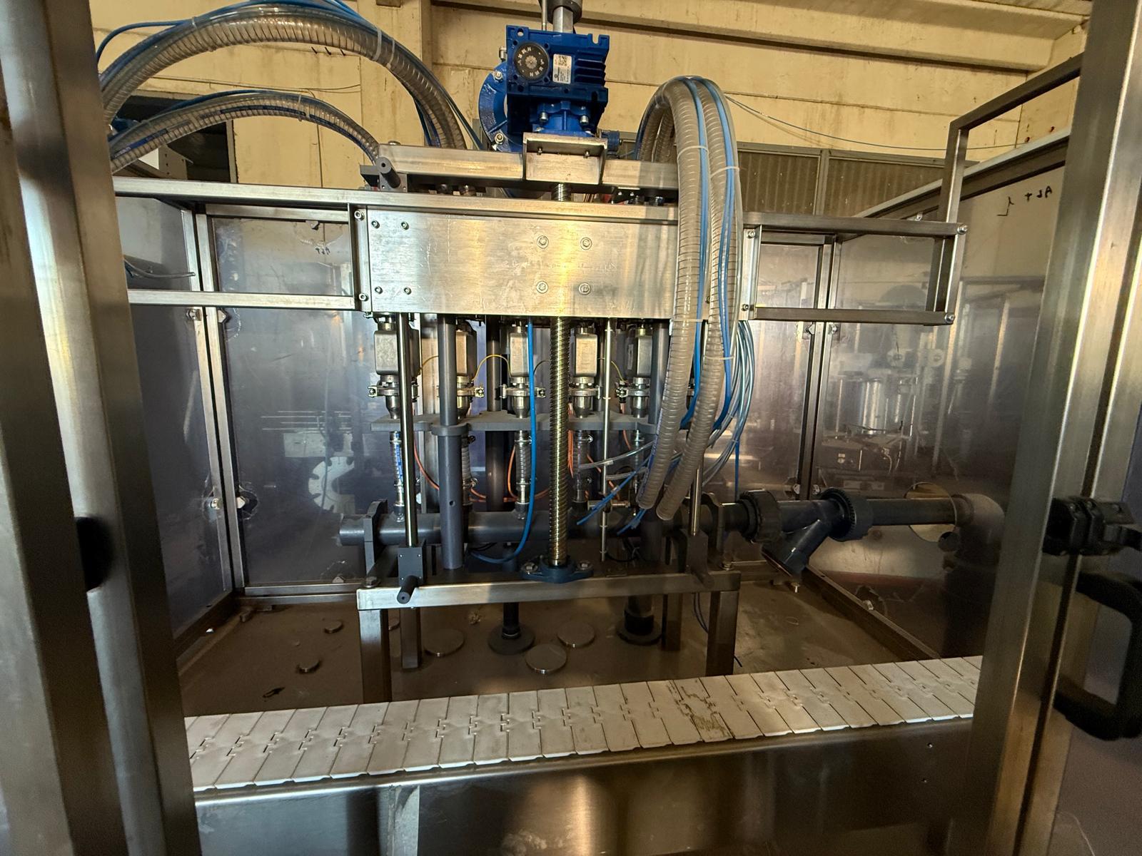 R80 Riempitrice lineare usata – 3000bph  in vendita - foto 3